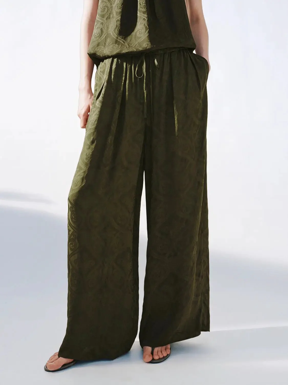 18843-drawstring-pull-on-printed-wide-leg-pants-with-slight-stretch-9.webp Drawstring Pull On Printed Wide Leg Pants With Slight Stretch
