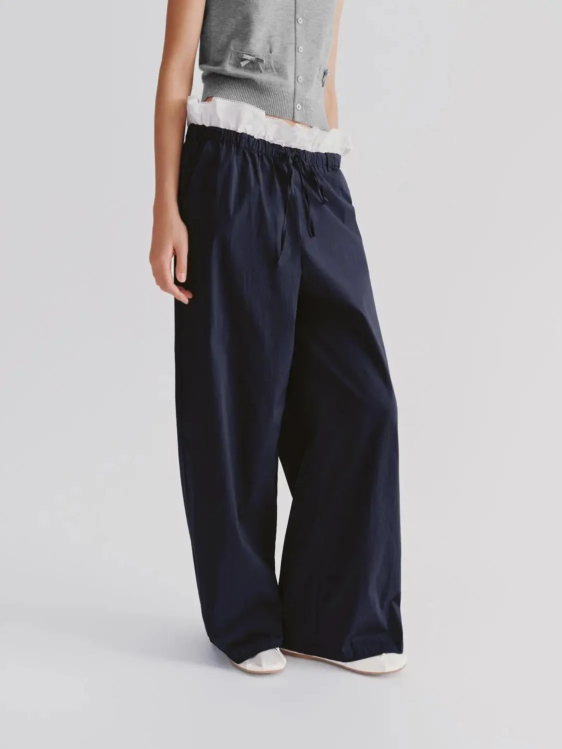 18878-ruffle-hem-drawstring-wide-leg-pants-pull-on-with-slight-stretch-3.webp Ruffle Hem Drawstring Wide Leg Pants Pull On With Slight Stretch