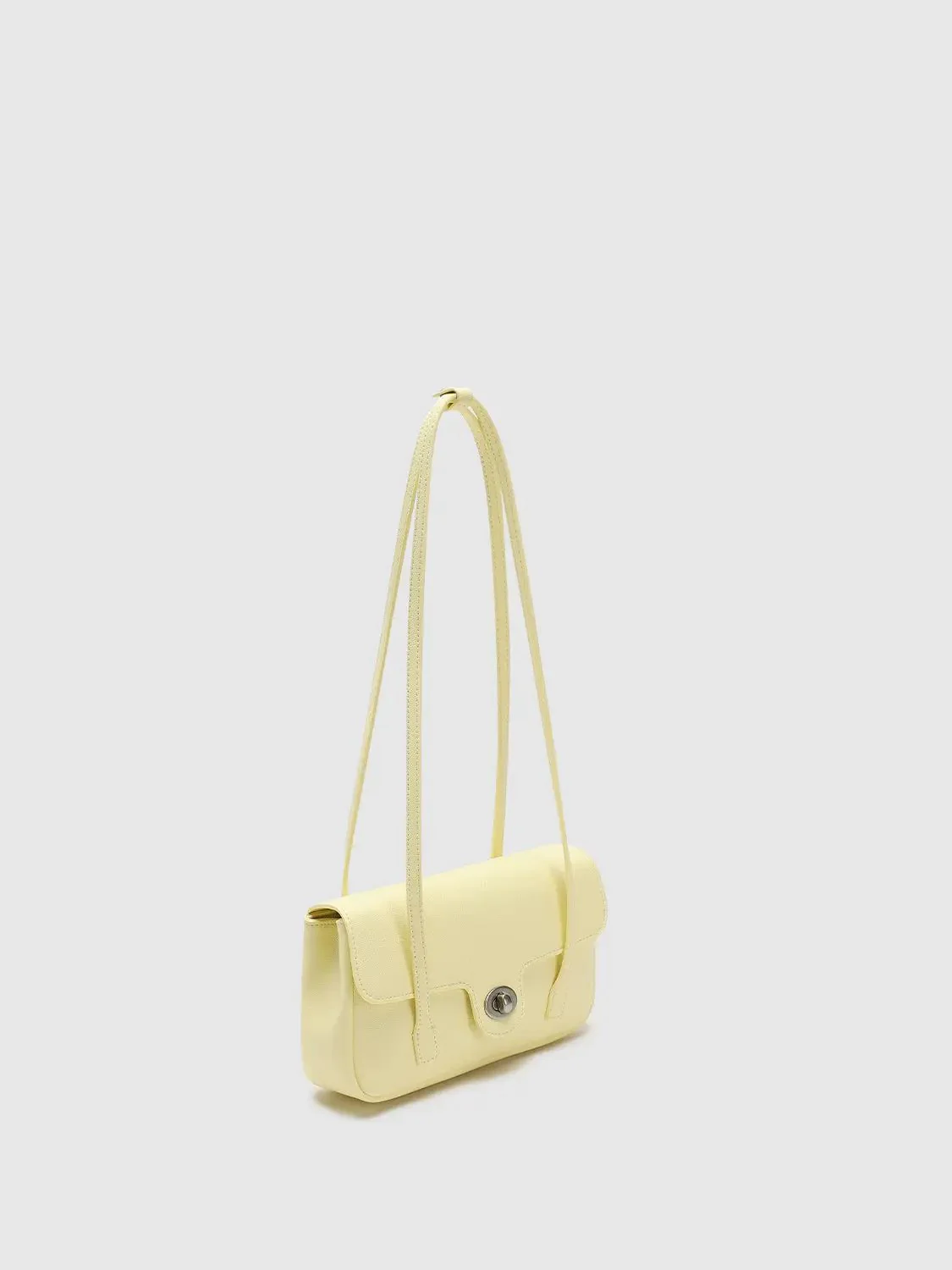 18900-faux-leather-minimalist-structured-shoulder-bags-3.webp Faux Leather Minimalist Structured Shoulder Bags