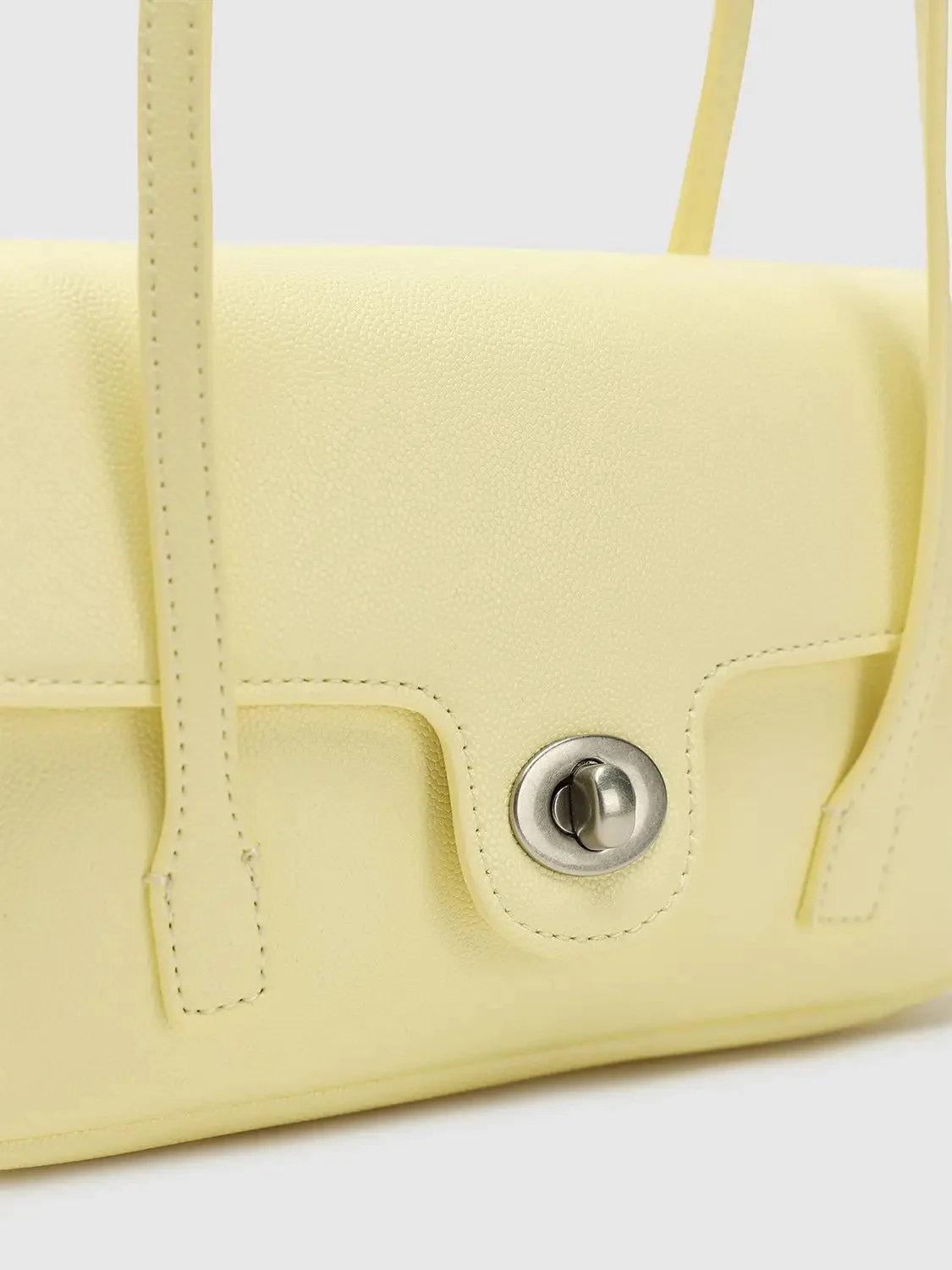 18900-faux-leather-minimalist-structured-shoulder-bags-5.webp Faux Leather Minimalist Structured Shoulder Bags