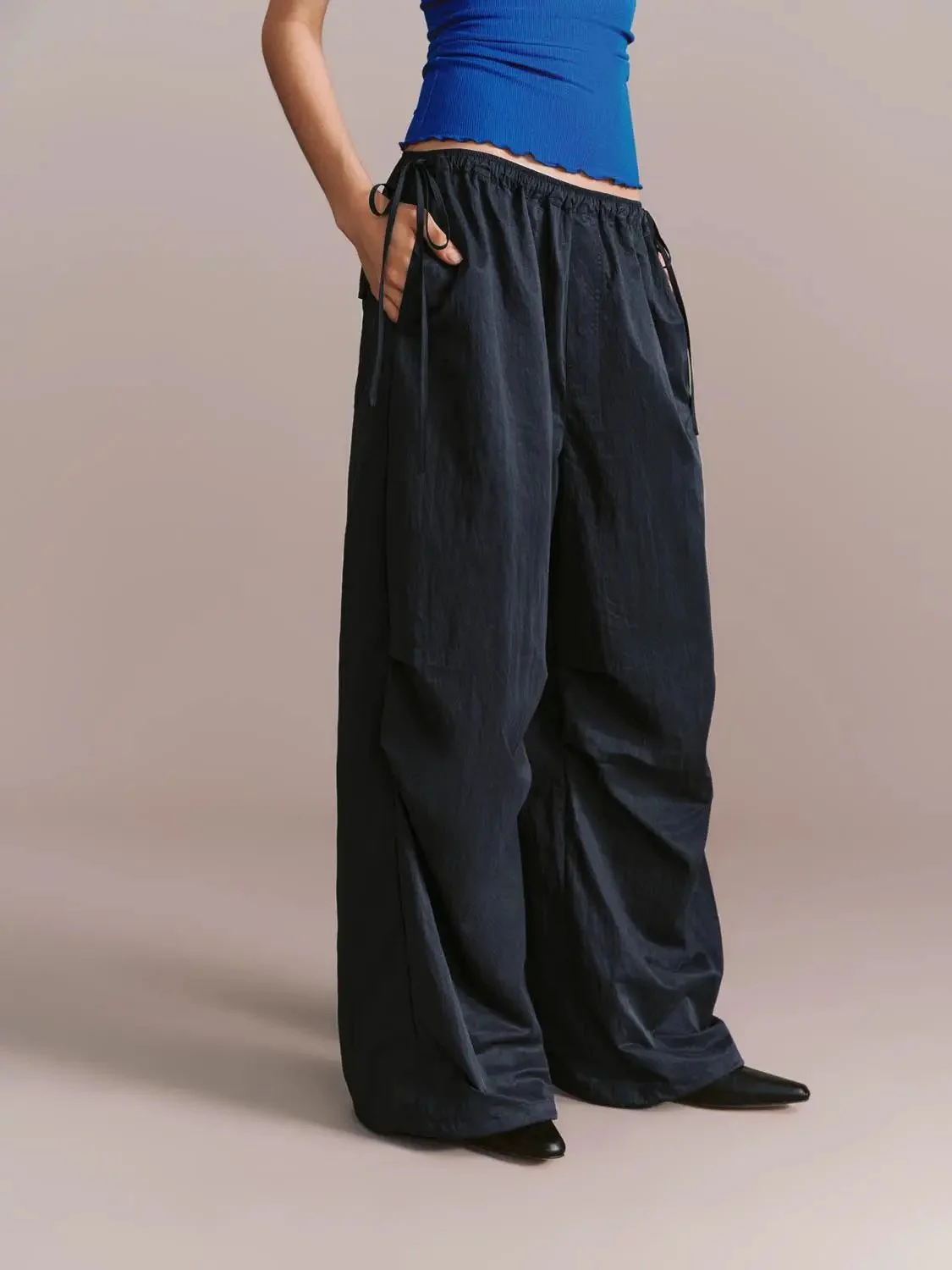 18914-drawstring-pull-on-wide-leg-pants-with-non-stretch-fabric-3.webp Drawstring Pull On Wide Leg Pants With Non Stretch Fabric