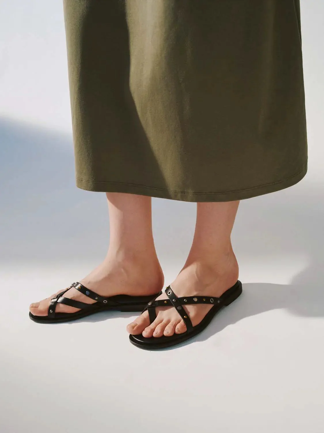 18961-faux-leather-studded-slippers-with-slight-stretch-for-comfort-7.webp Faux Leather Studded Slippers With Slight Stretch For Comfort