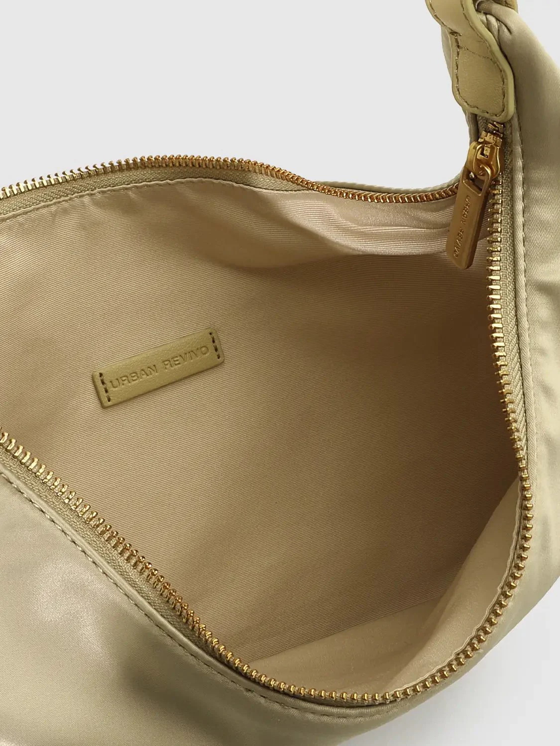 18970-chain-detail-crescent-stretch-fabric-shoulder-bags-13.webp Chain Detail Crescent Stretch Fabric Shoulder Bags