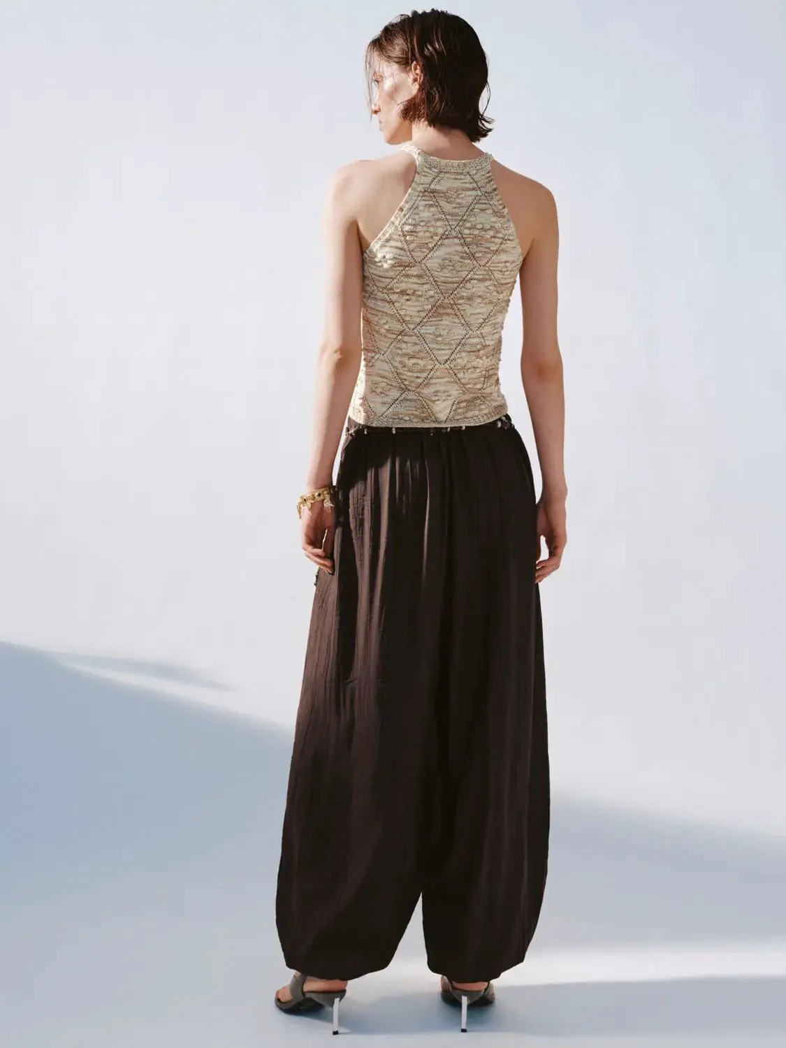 18997-sleeveless-skinny-fit-t-shirts-with-slight-stretch-fabric-6.webp Sleeveless Skinny Fit T-Shirts With Slight Stretch Fabric