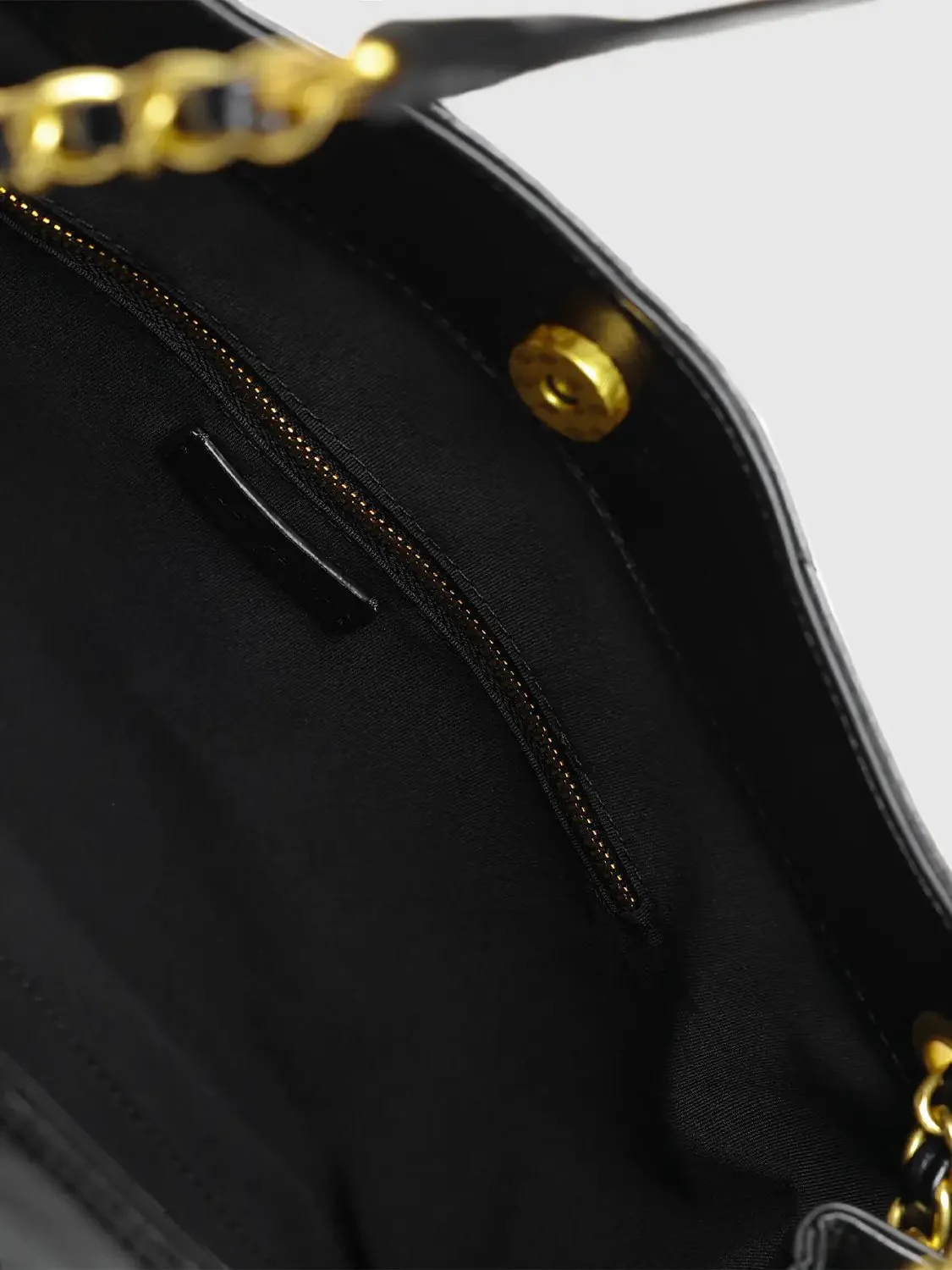 Chain Detail Faux Leather Shoulder Bags