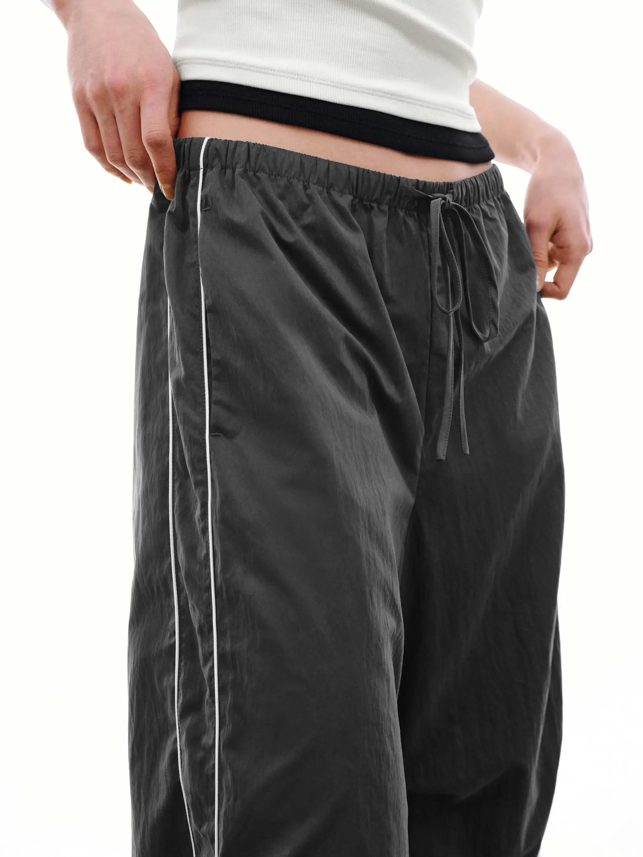 19035-side-stripe-drawstring-pleated-wide-leg-pants-pull-on-comfort-14.webp Side Stripe Drawstring Pleated Wide Leg Pants Pull On Comfort