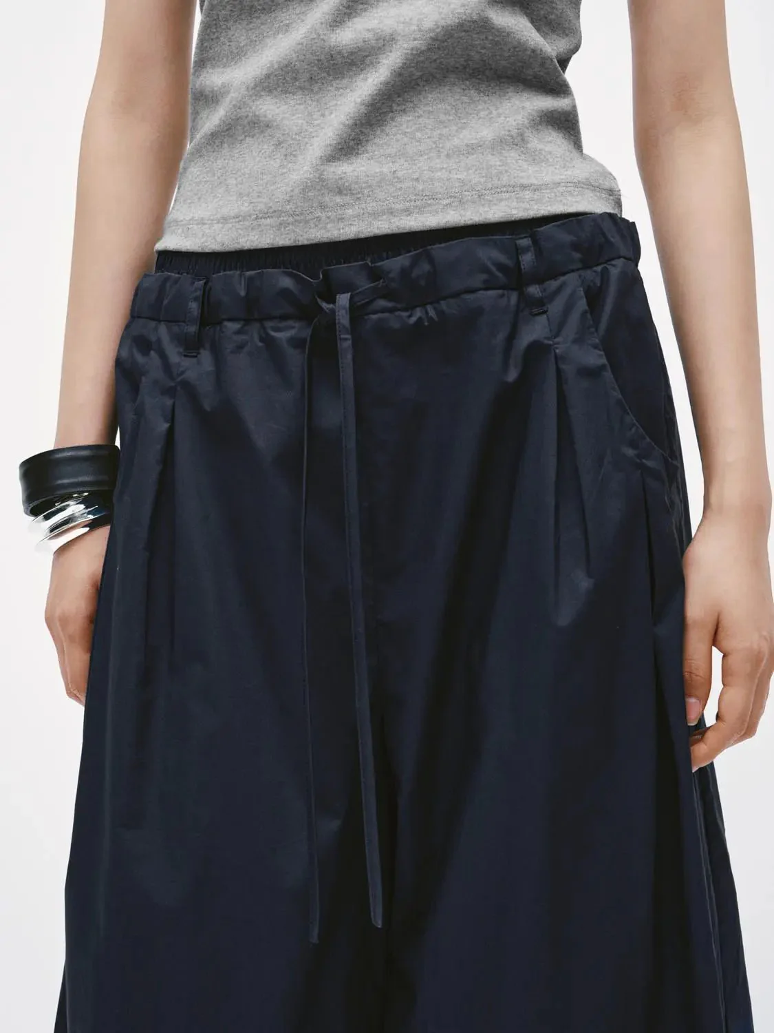 19059-pleat-detail-drawstring-wide-leg-pants-6.webp Pleat Detail Drawstring Wide Leg Pants