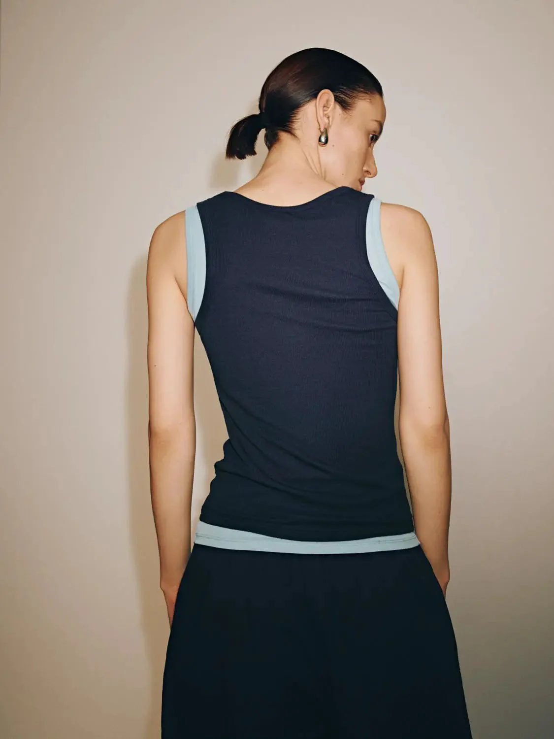 19076-two-tone-contrast-trim-layered-skinny-knit-tank-tops-2.webp Two Tone Contrast Trim Layered Skinny Knit Tank Tops