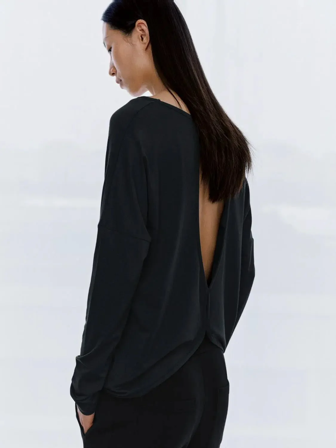 19142-modal-blend-loose-crew-neck-long-sleeve-t-shirts-2.webp Modal Blend Loose Crew Neck Long Sleeve T-Shirts