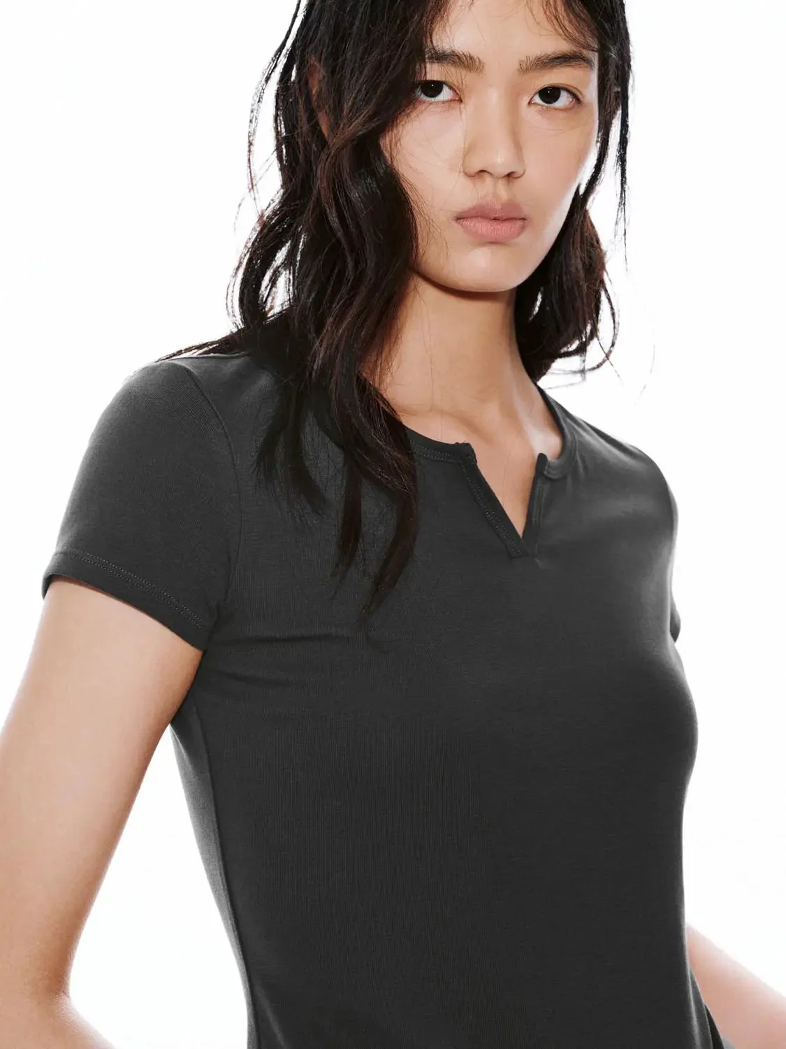 19194-classic-cotton-stretch-skinny-fit-t-shirts-3.webp Classic Cotton Stretch Skinny Fit T Shirts