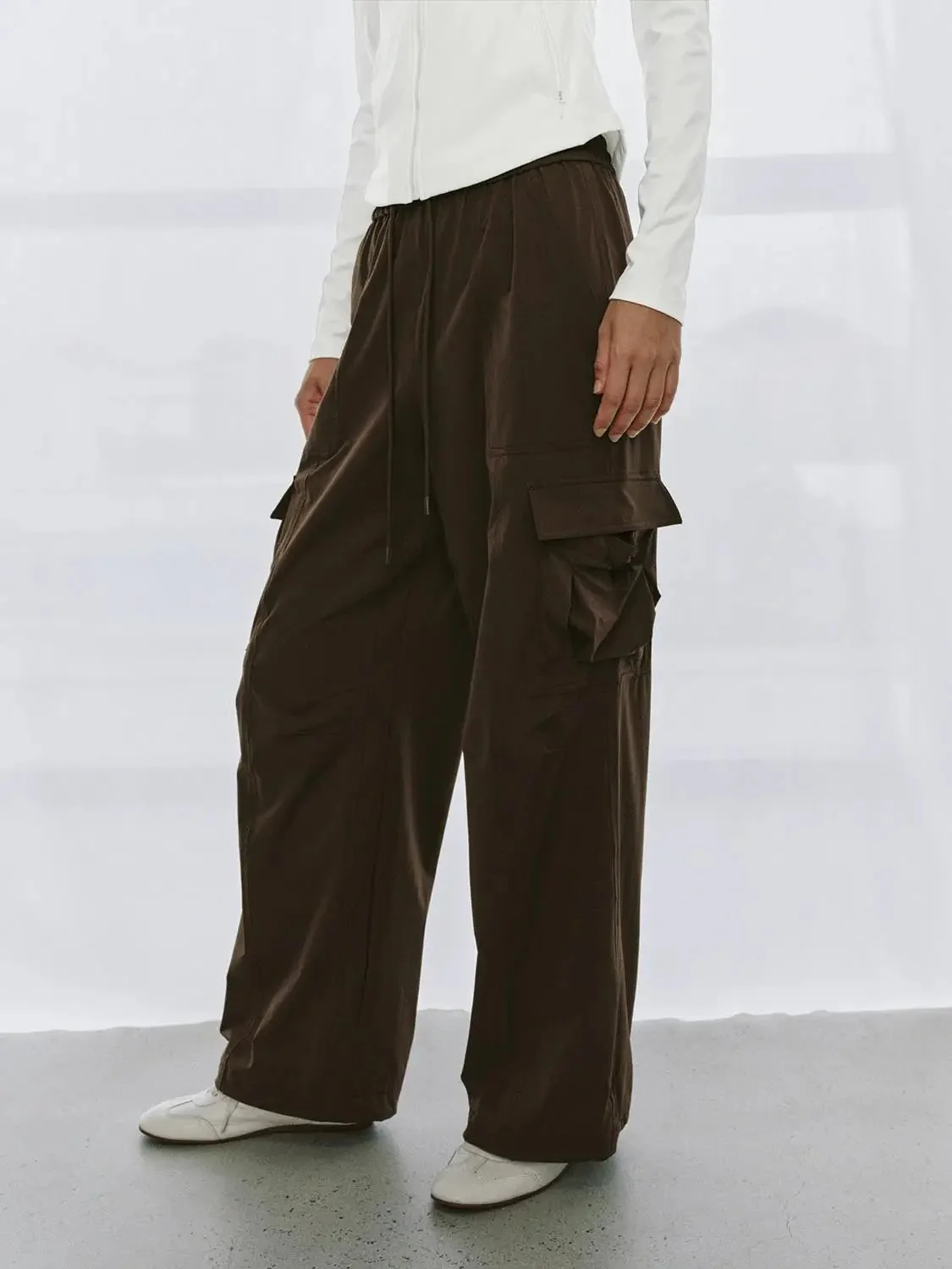 19220-drawstring-wide-leg-cargo-relaxed-utility-pants-3.webp Drawstring Wide Leg Cargo Relaxed Utility Pants