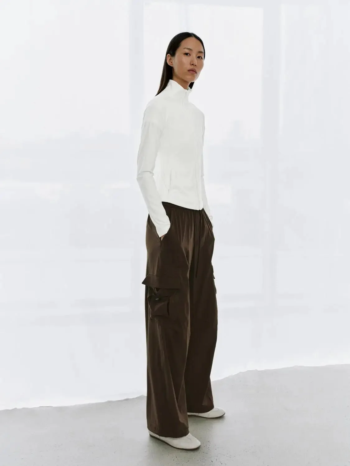 19220-drawstring-wide-leg-cargo-relaxed-utility-pants-6.webp Drawstring Wide Leg Cargo Relaxed Utility Pants