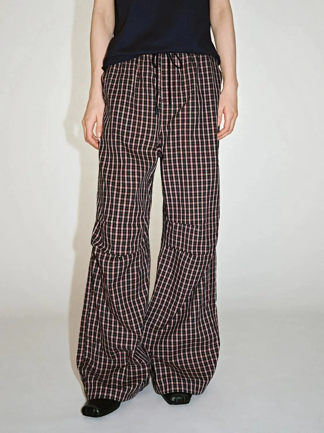 19268-cotton-contrast-check-drawstring-wide-leg-pants-17.webp Cotton Contrast Check Drawstring Wide Leg Pants