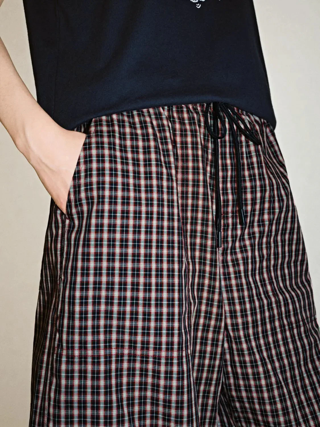 19268-cotton-contrast-check-drawstring-wide-leg-pants-5.webp Cotton Contrast Check Drawstring Wide Leg Pants