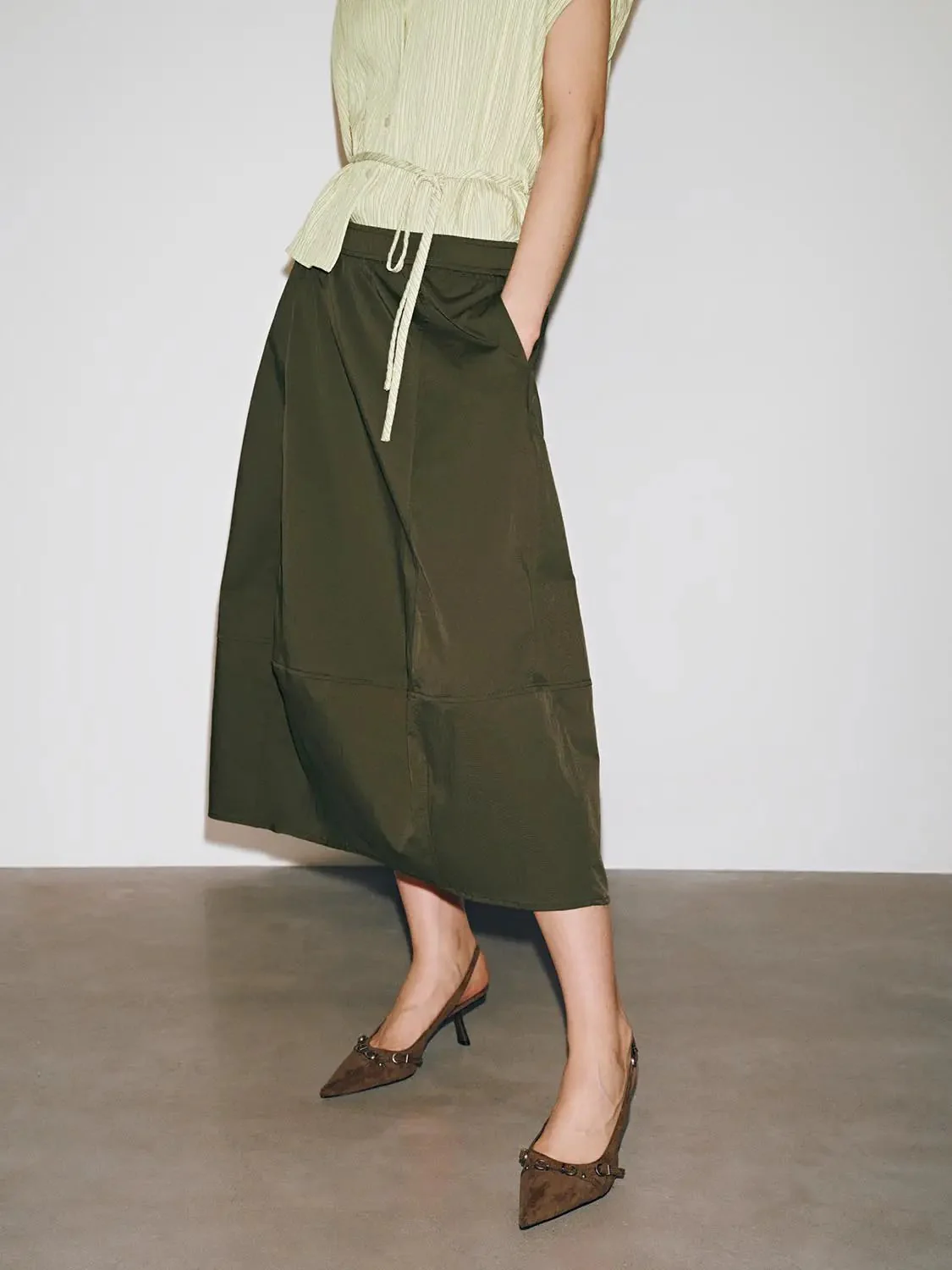 19277-cotton-blend-balloon-midi-pleated-tailored-skirt-3.webp Cotton Blend Balloon Midi Pleated Tailored Skirt