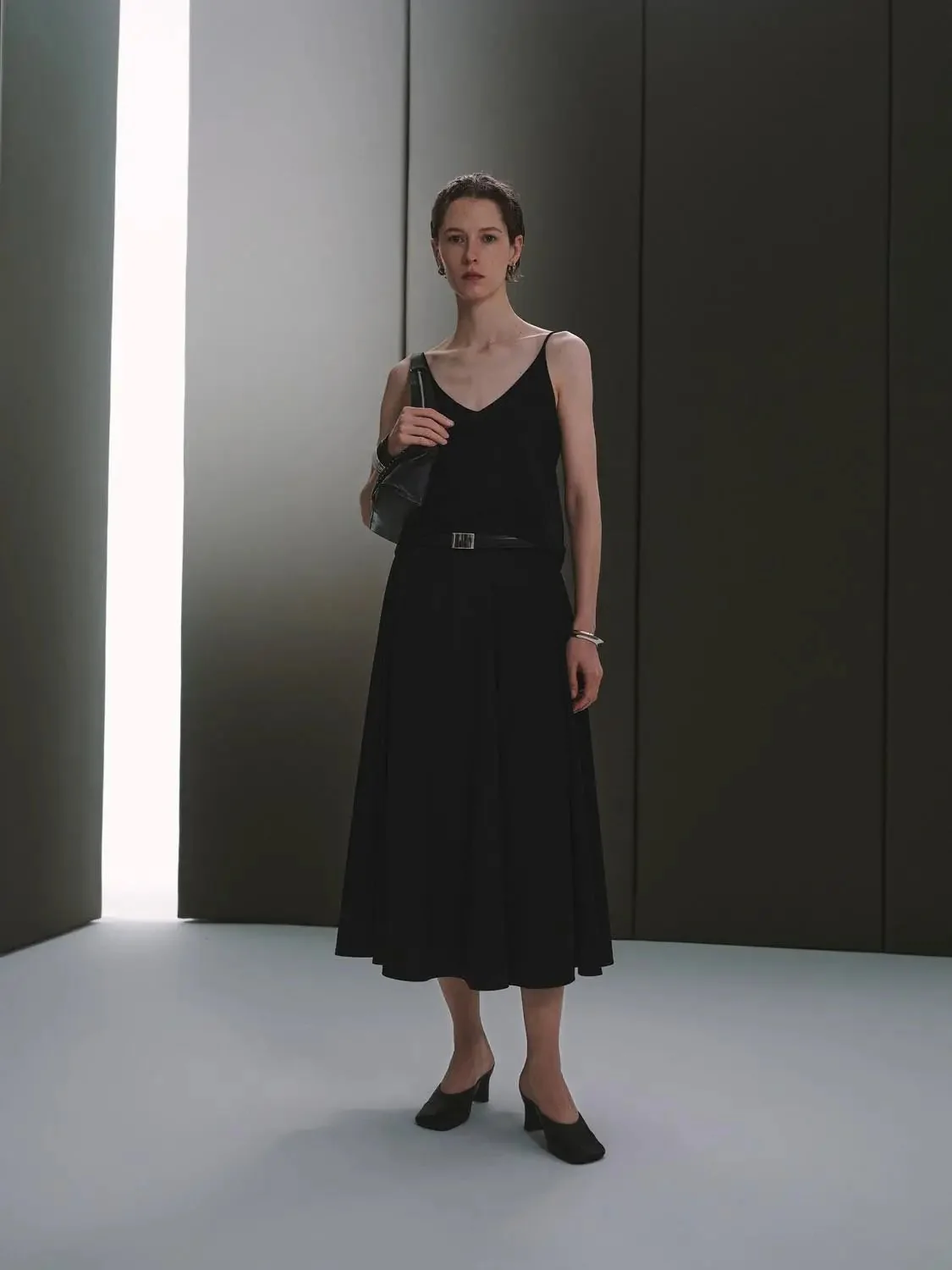 19348-timeless-pleated-a-line-midi-silhouette-skirt-7.webp Timeless Pleated A Line Midi Silhouette Skirt