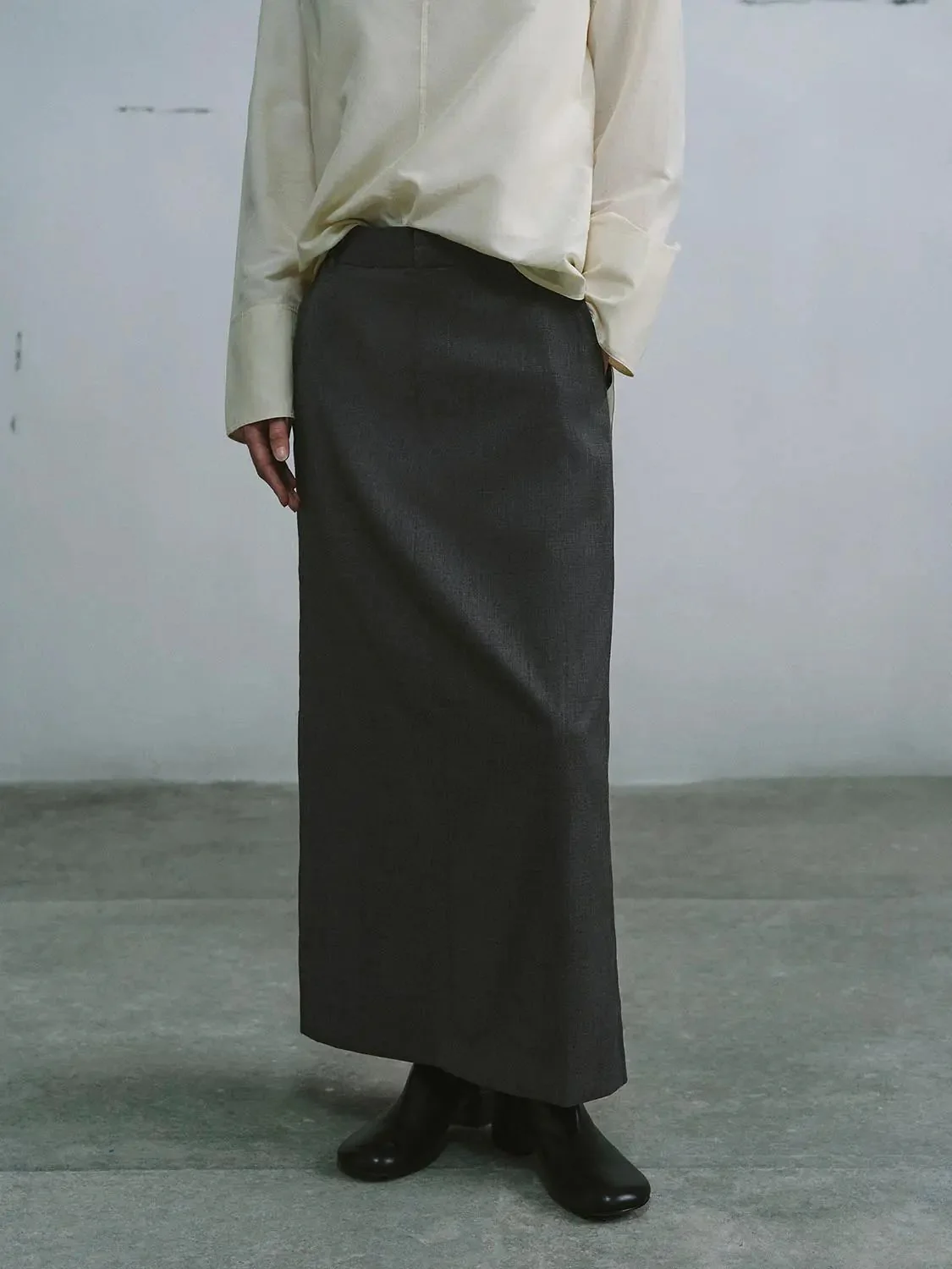 19393-classic-wool-blend-tailored-straight-maxi-silhouette-skirt-9.webp Classic Wool Blend Tailored Straight Maxi Silhouette Skirt