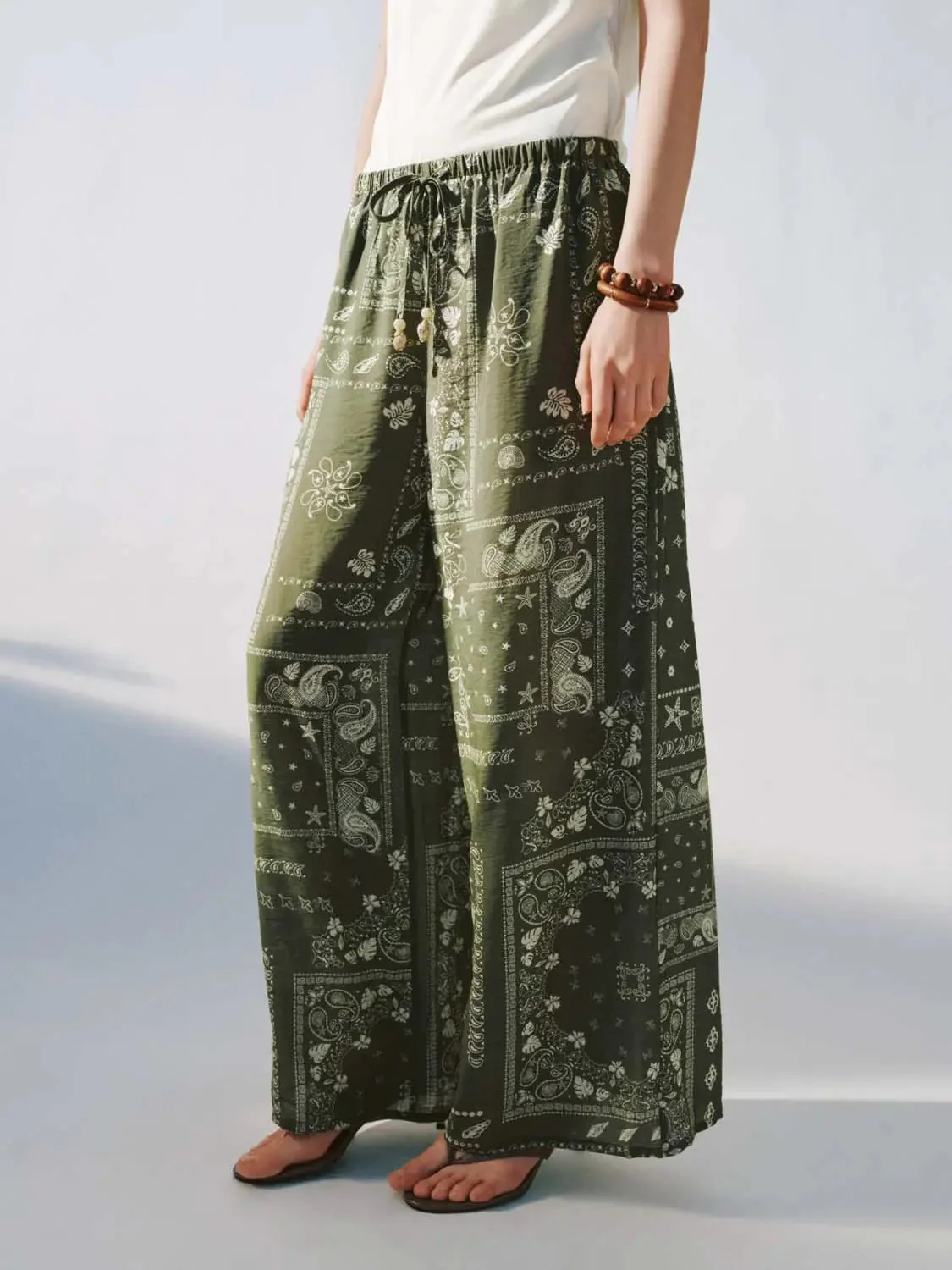 19414-olive-viscose-blend-bandana-print-wide-leg-pants-3.webp Olive Viscose Blend Bandana Print Wide Leg Pants