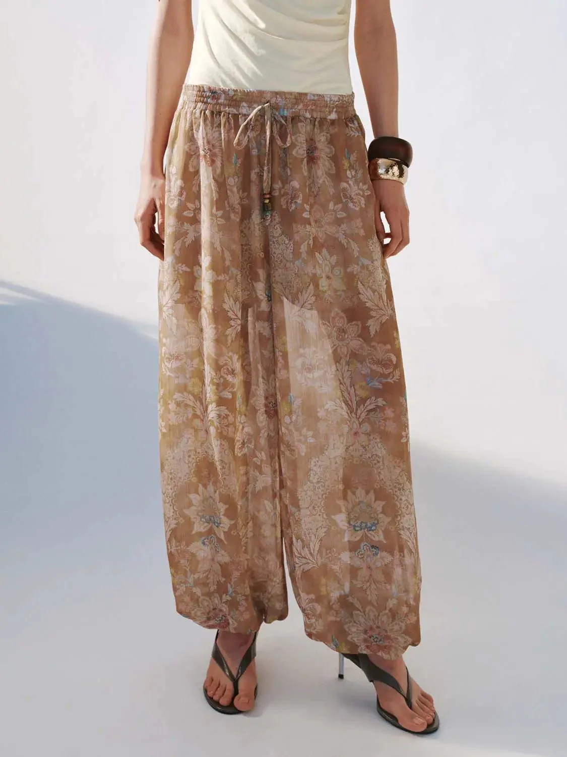 19454-soft-metallic-floral-print-drawstring-wide-leg-pants-9.webp Soft Metallic Floral Print Drawstring Wide-Leg Pants