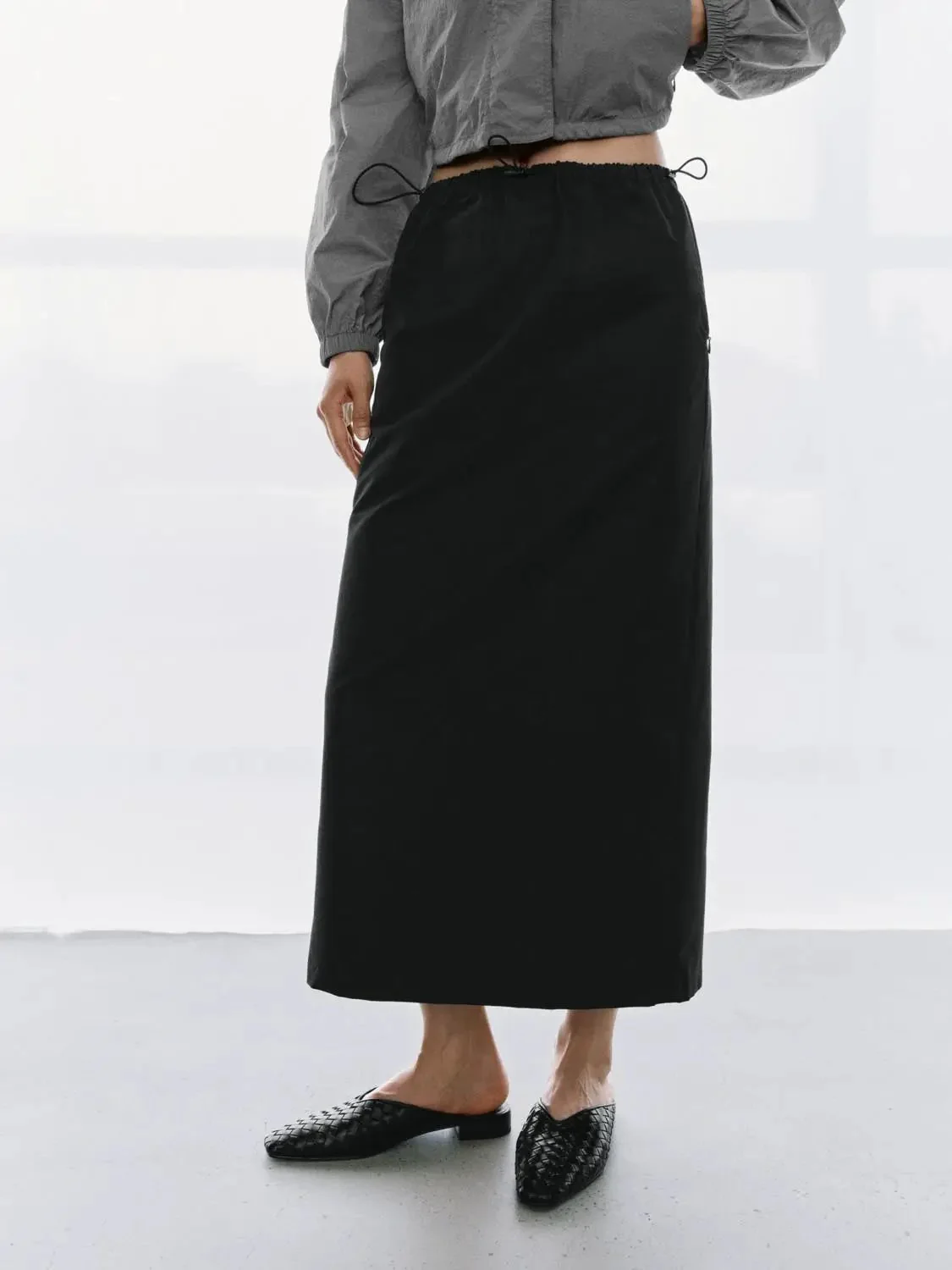 19465-minimalist-cotton-drawstring-straight-skirt-3.webp Minimalist Cotton Drawstring Straight Skirt