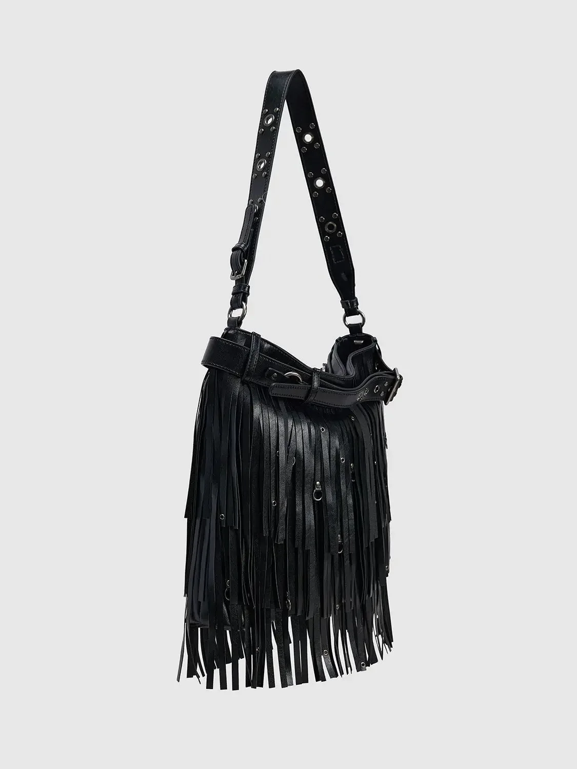 1952-gwp-tassel-shoulder-bags-2.webp 【GWP】Tassel Shoulder Bags