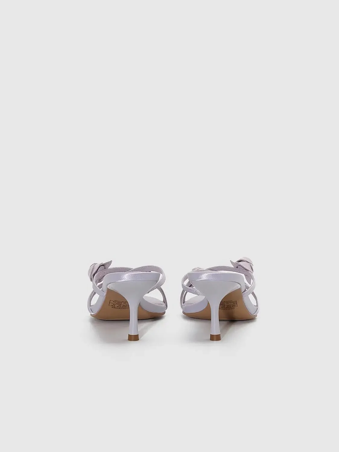 19528-floral-embellished-fabric-upper-heeled-slippers-3.webp Floral Embellished Fabric Upper Heeled Slippers