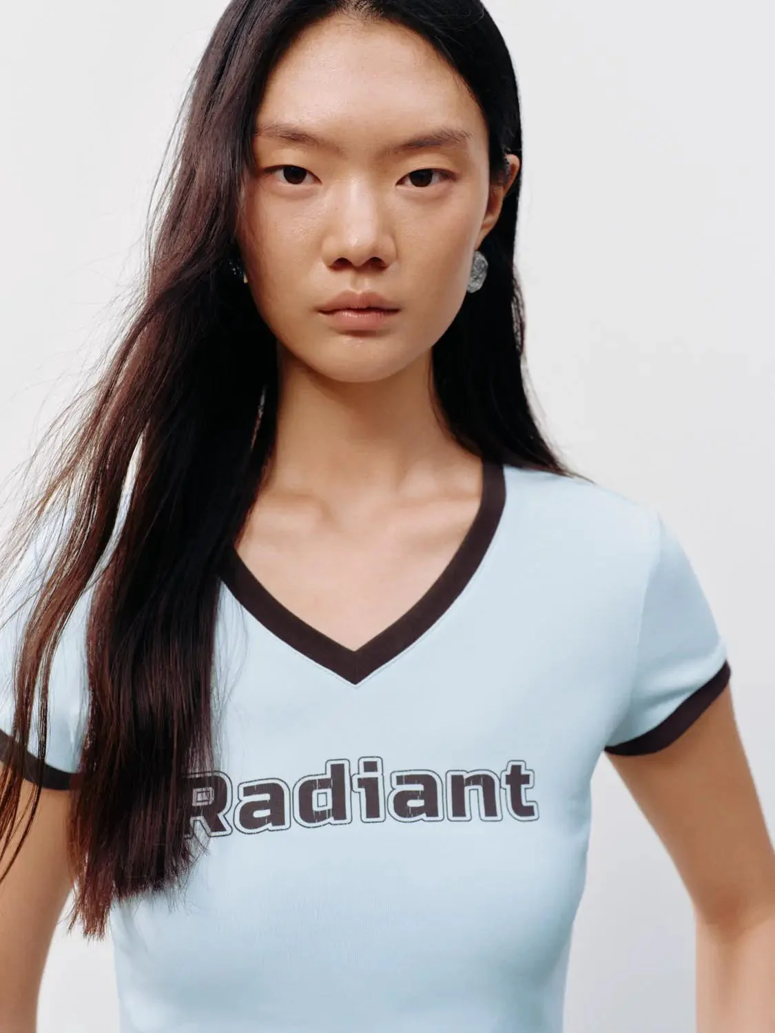 19552-radiant-cotton-lyocell-blend-contrast-trim-v-neck-t-shirt-19.webp Radiant Cotton Lyocell Blend Contrast Trim V-Neck T-Shirt