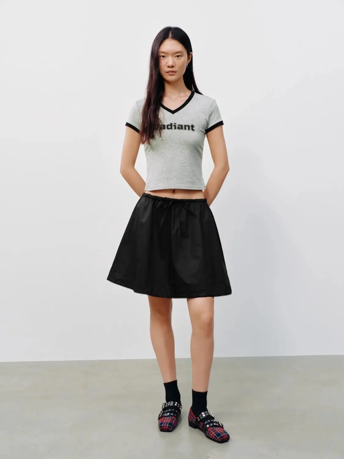 19552-radiant-cotton-lyocell-blend-contrast-trim-v-neck-t-shirt-4.webp Radiant Cotton Lyocell Blend Contrast Trim V-Neck T-Shirt