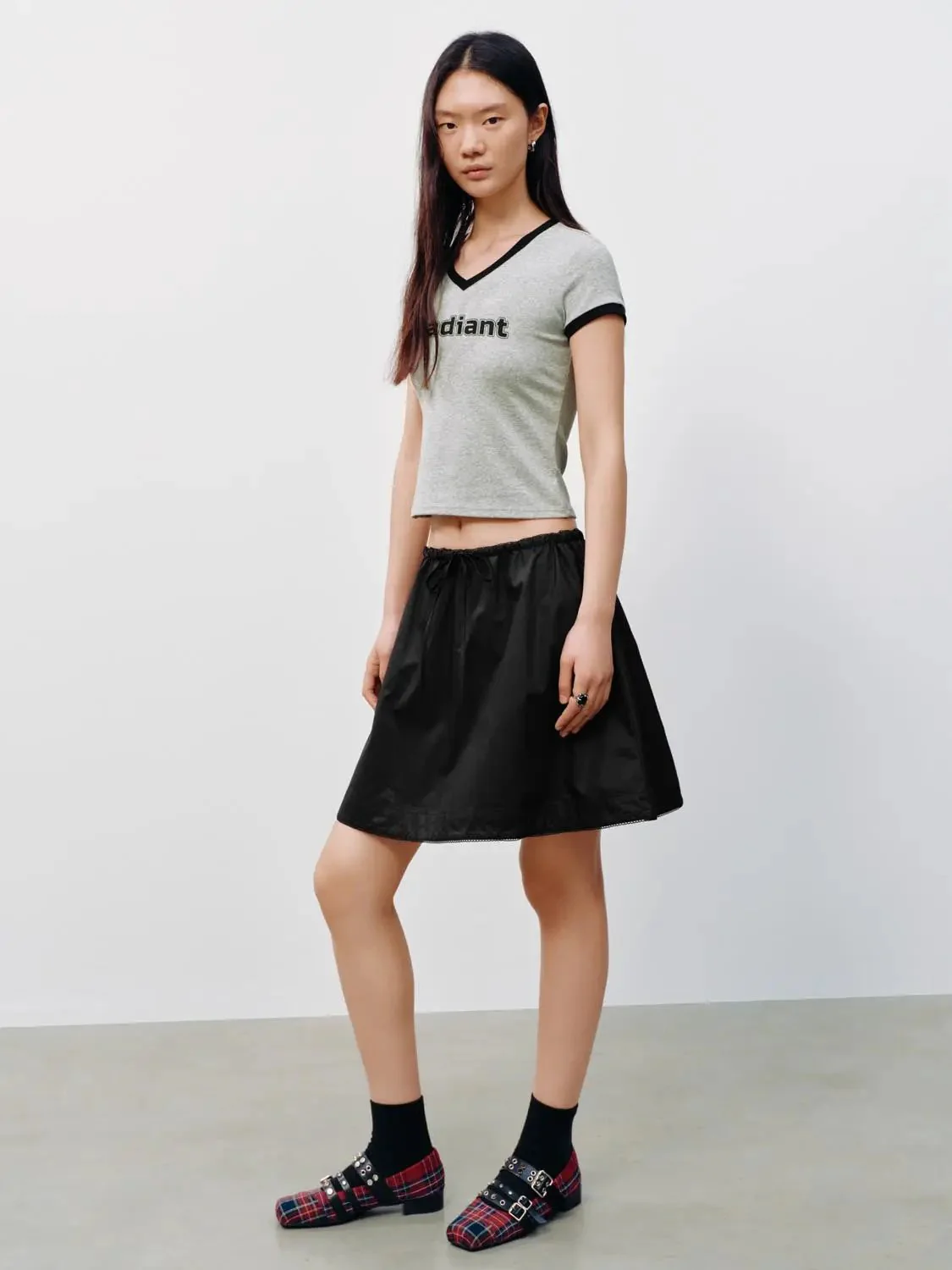 19552-radiant-cotton-lyocell-blend-contrast-trim-v-neck-t-shirt-5.webp Radiant Cotton Lyocell Blend Contrast Trim V-Neck T-Shirt