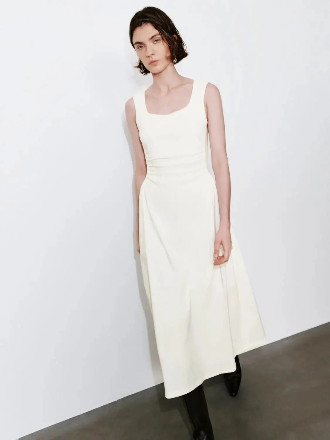197-viscose-blend-u-neck-ruched-waist-a-line-midi-dresses-13.webp Viscose Blend U-Neck Ruched Waist A-Line Midi Dresses