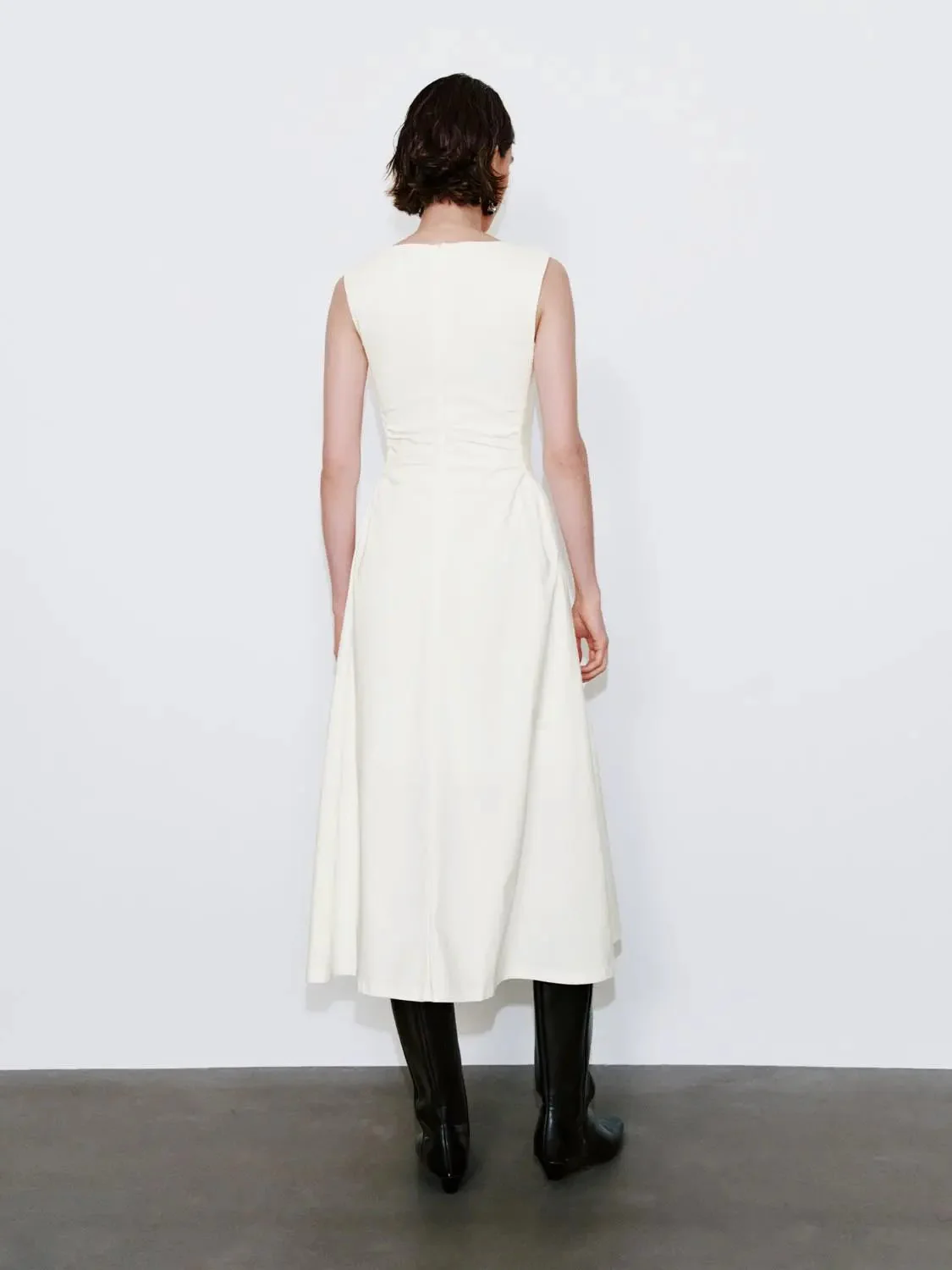 197-viscose-blend-u-neck-ruched-waist-a-line-midi-dresses-14.webp Viscose Blend U-Neck Ruched Waist A-Line Midi Dresses