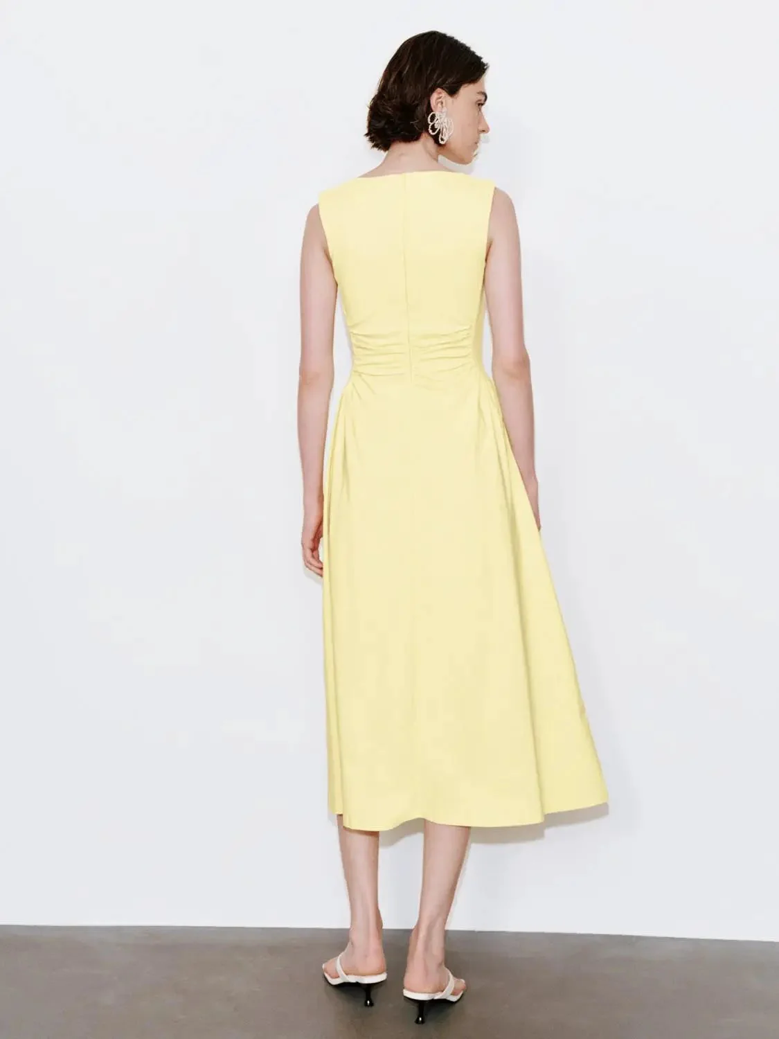 197-viscose-blend-u-neck-ruched-waist-a-line-midi-dresses-22.webp Viscose Blend U-Neck Ruched Waist A-Line Midi Dresses