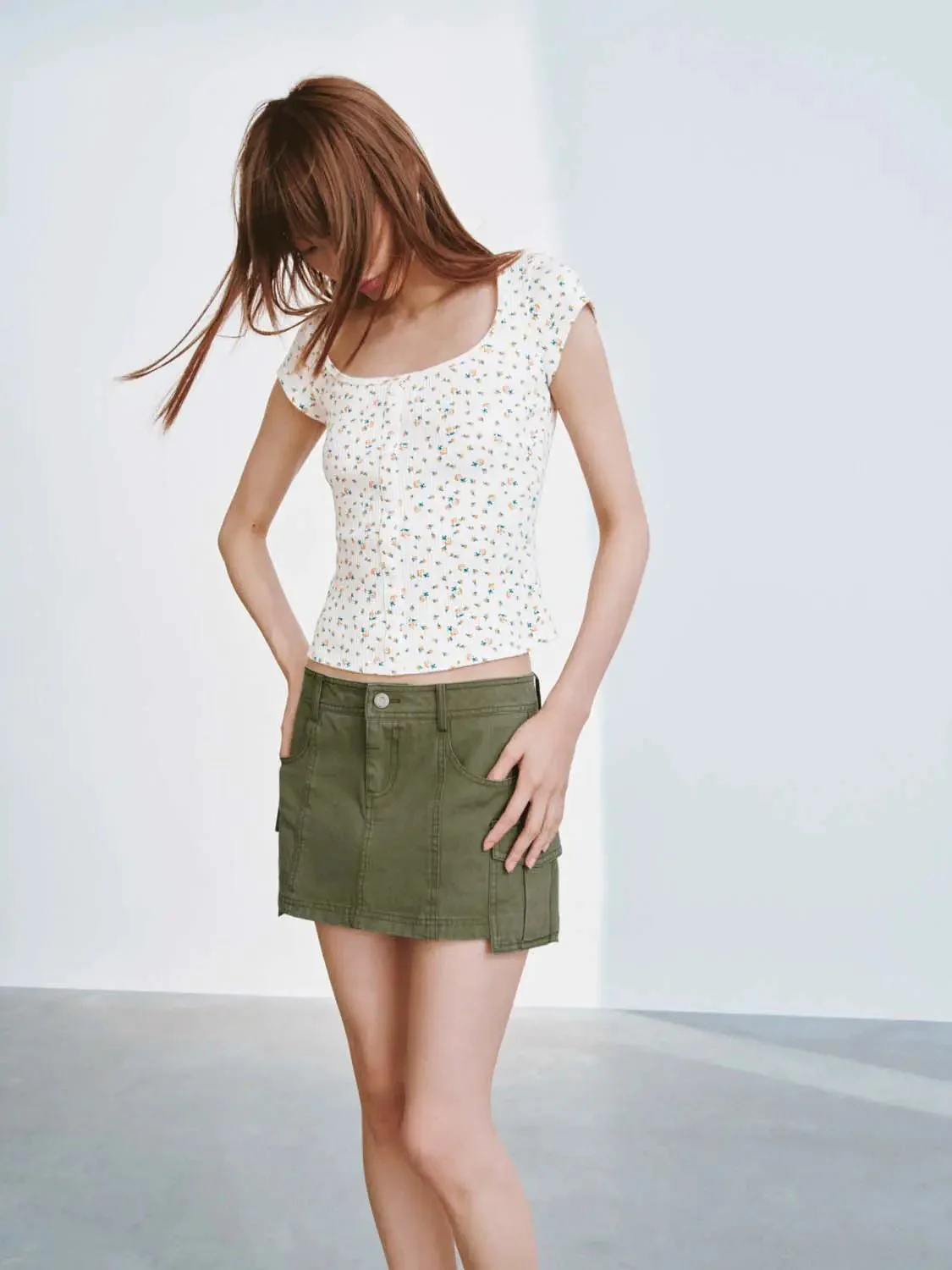 19707-cotton-blend-square-neck-skinny-fit-t-shirts-2.webp Cotton Blend Square Neck Skinny Fit T Shirts