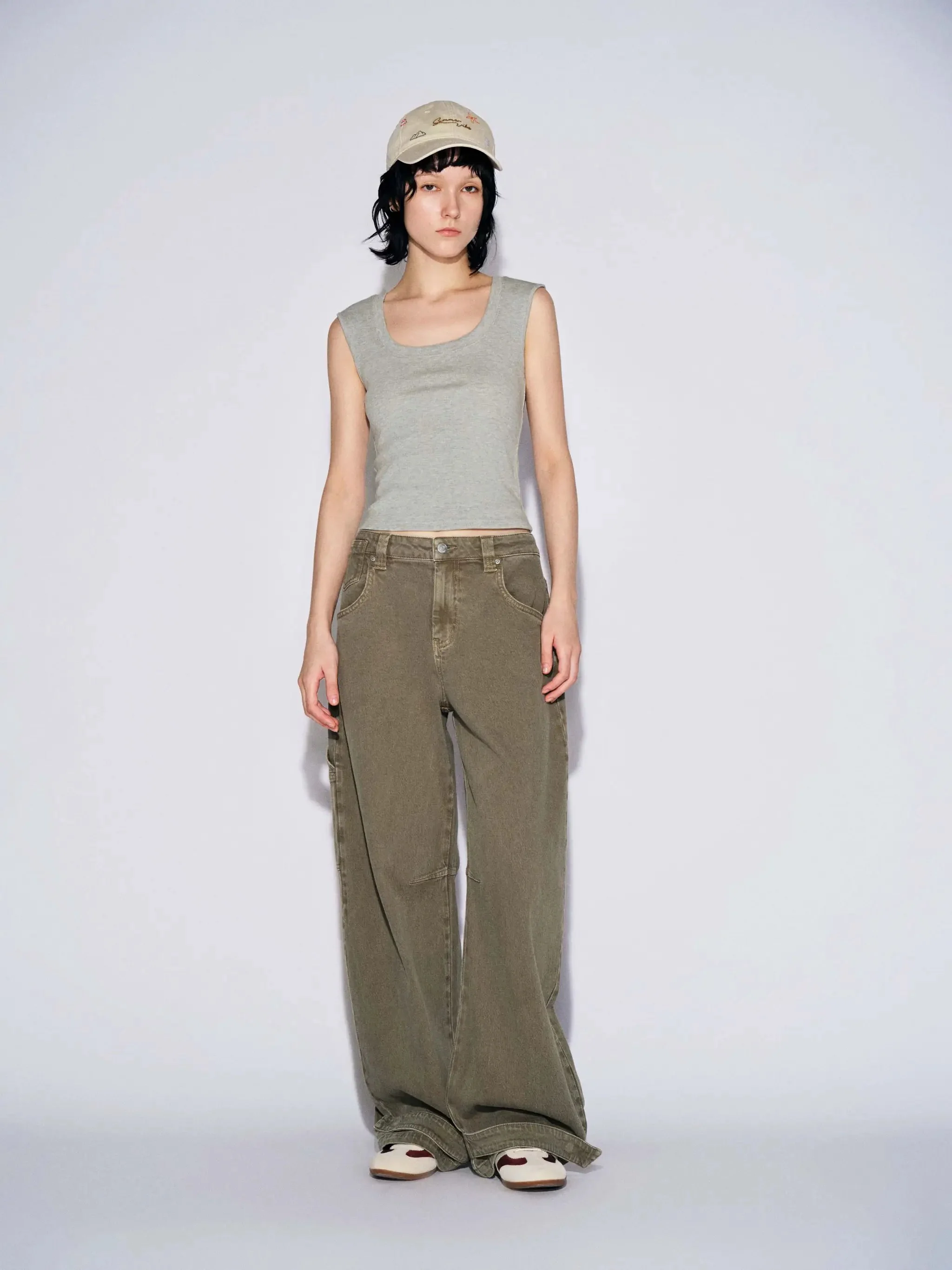 1984-barrel-leg-jeans-with-slight-stretch-denim-for-comfortable-everyday-wear-4.webp Barrel Leg Jeans With Slight Stretch Denim For Comfortable Everyday Wear