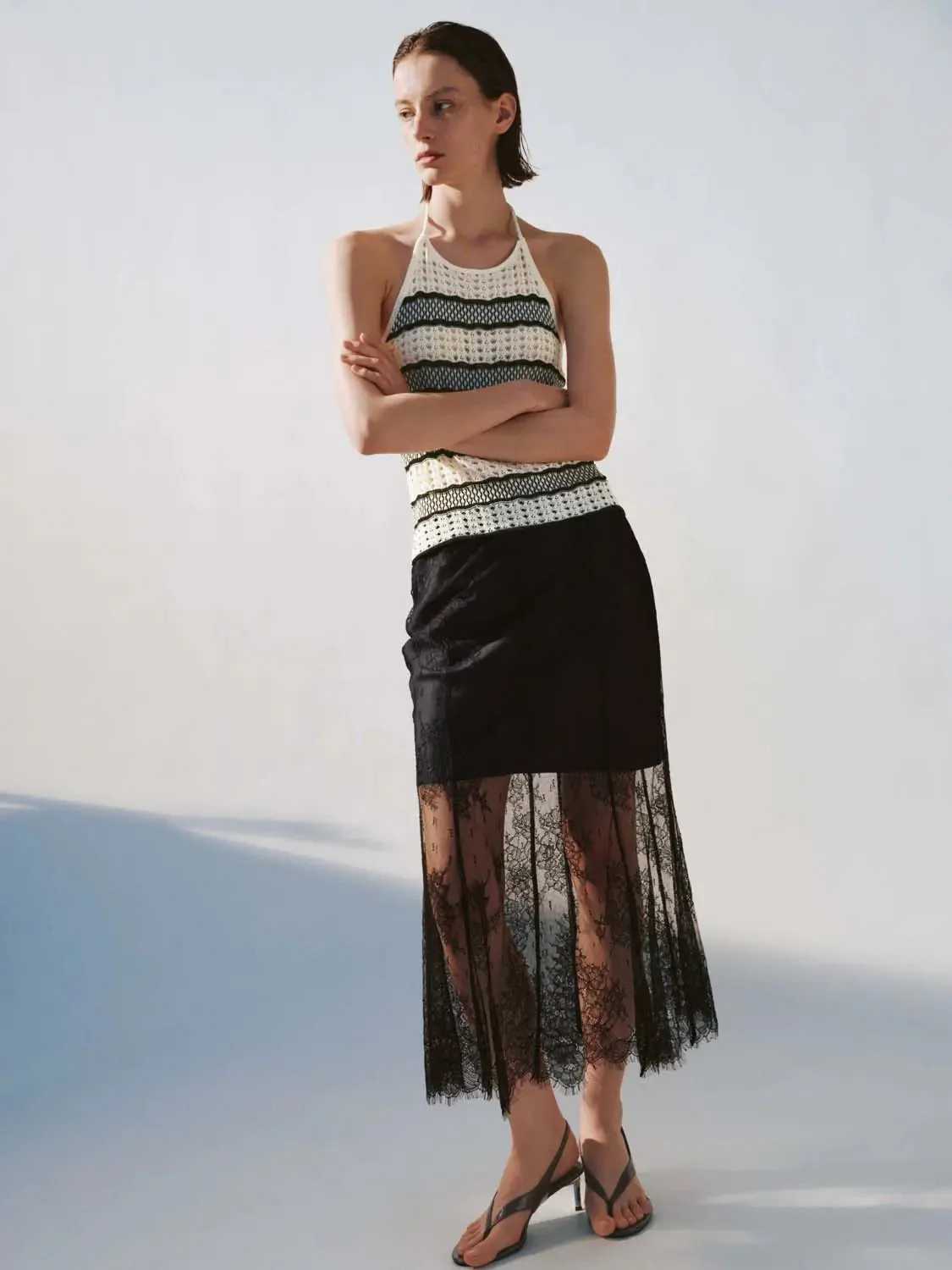 19859-halter-contrast-striped-knitted-t-shirts-4.webp Halter Contrast Striped Knitted T-Shirts