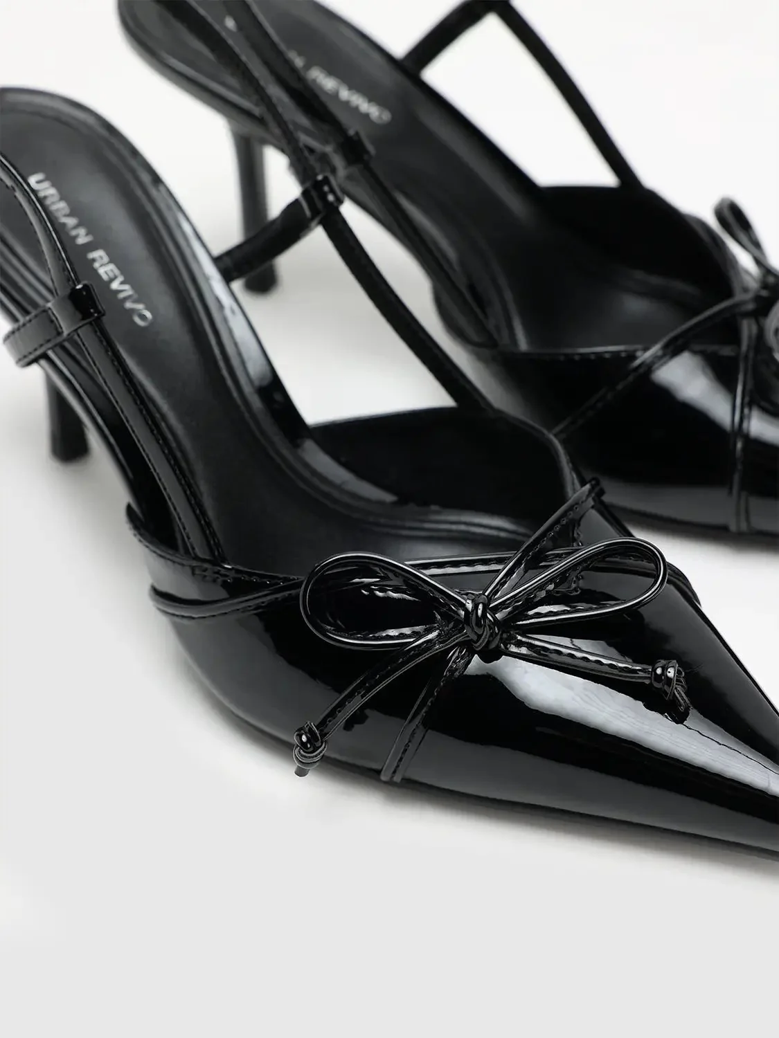 19888-point-toe-heeled-slingbacks-5.webp Point-Toe Heeled Slingbacks