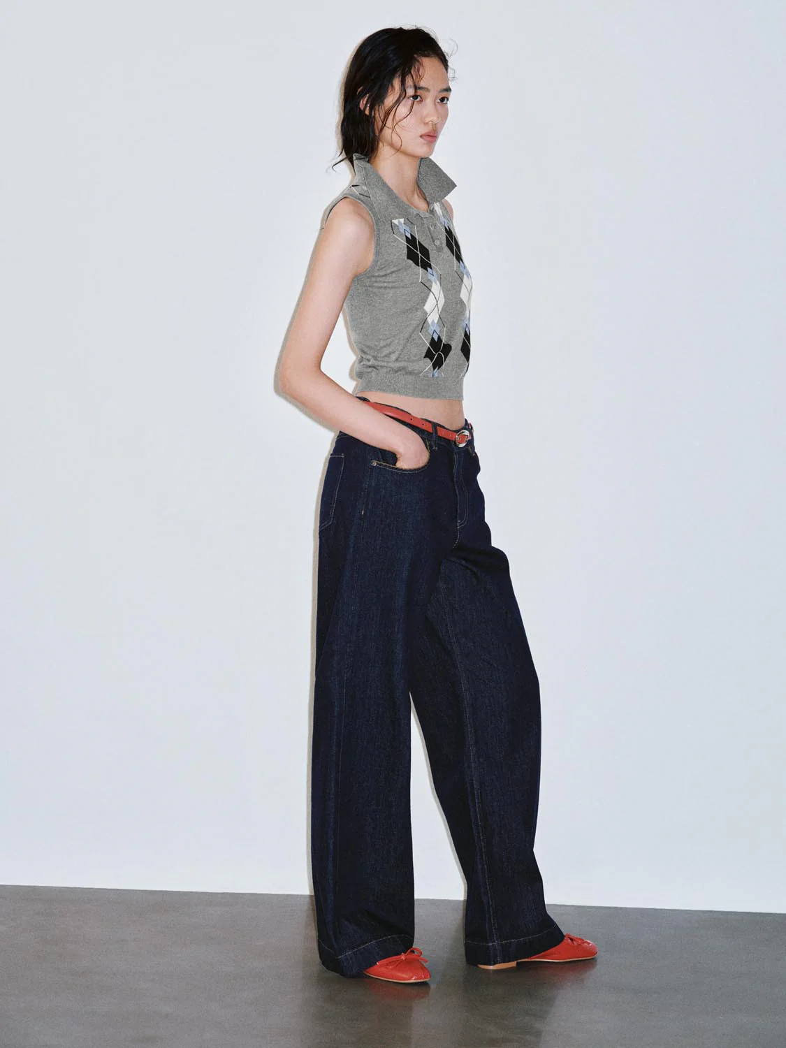 19893-polo-neck-sleeveless-check-detail-knitted-t-shirts-5.webp Polo Neck Sleeveless Check Detail Knitted T-Shirts