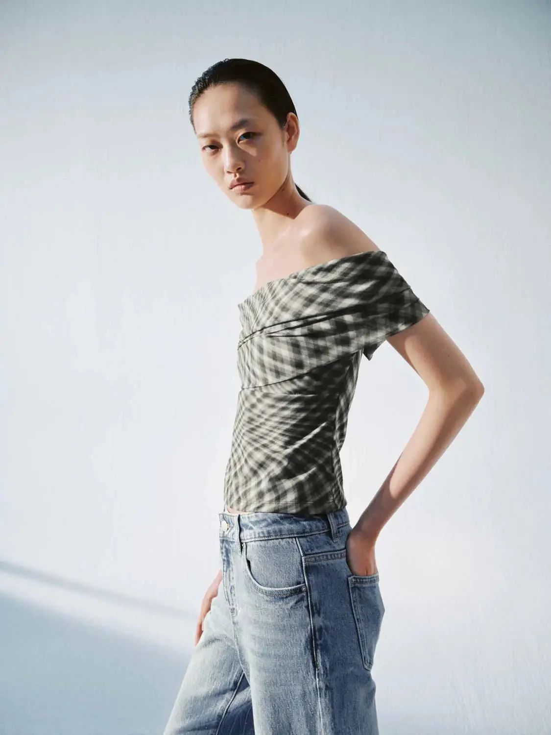 19910-checkered-off-shoulder-foldover-stretch-casual-top-2.webp Checkered Off Shoulder Foldover Stretch Casual Top
