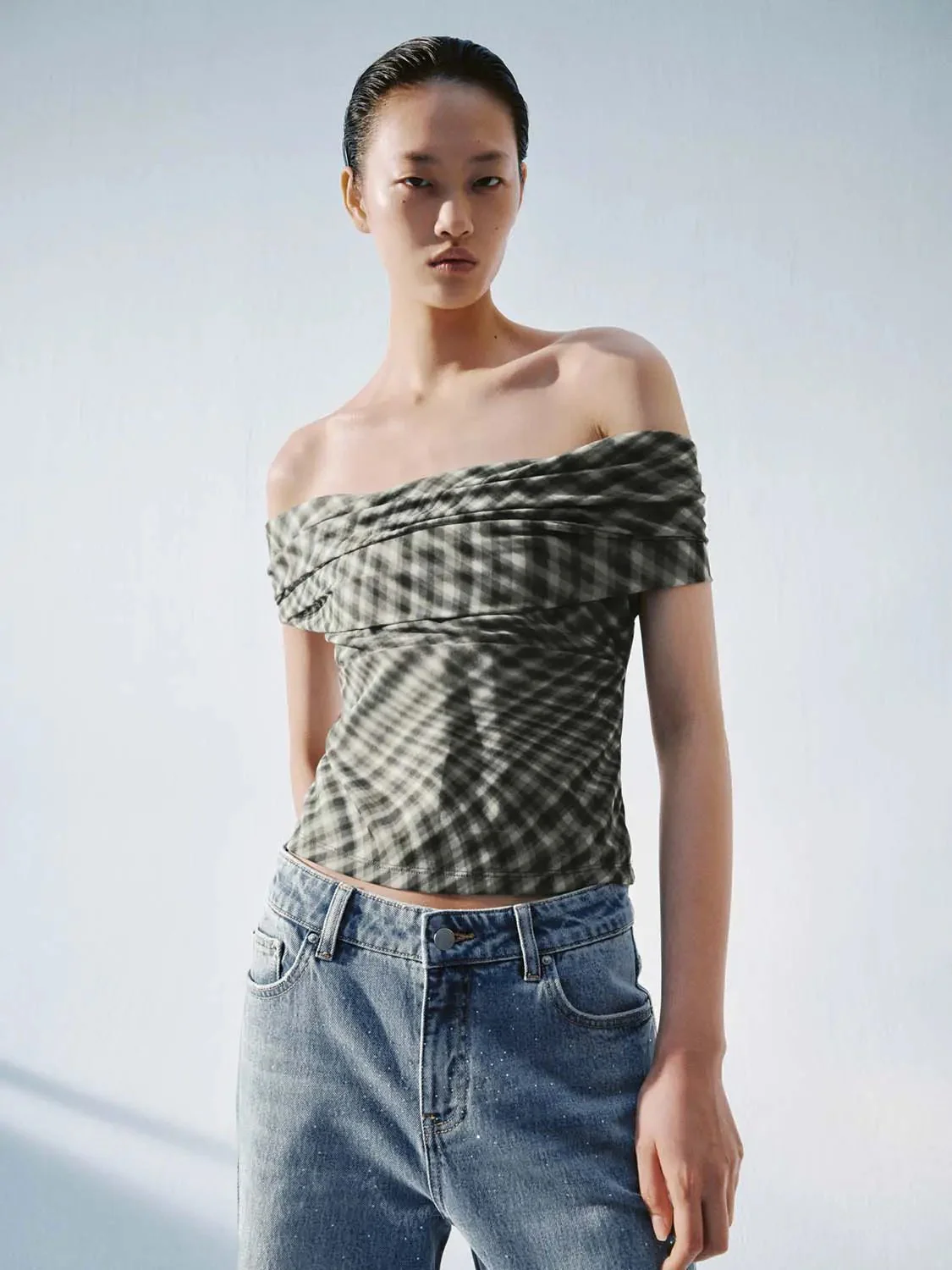19910-checkered-off-shoulder-foldover-stretch-casual-top-9.webp Checkered Off Shoulder Foldover Stretch Casual Top