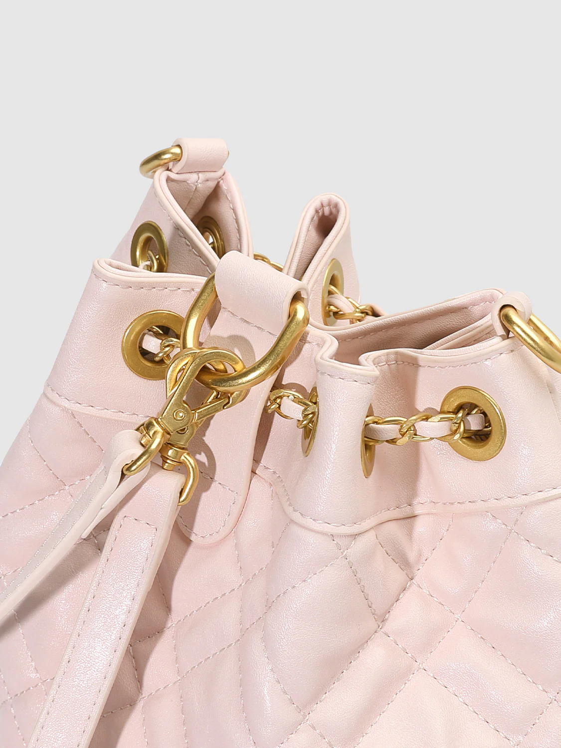 19915-faux-leather-quilted-diamond-drawstring-backpacks-12.webp Faux Leather Quilted Diamond Drawstring Backpacks