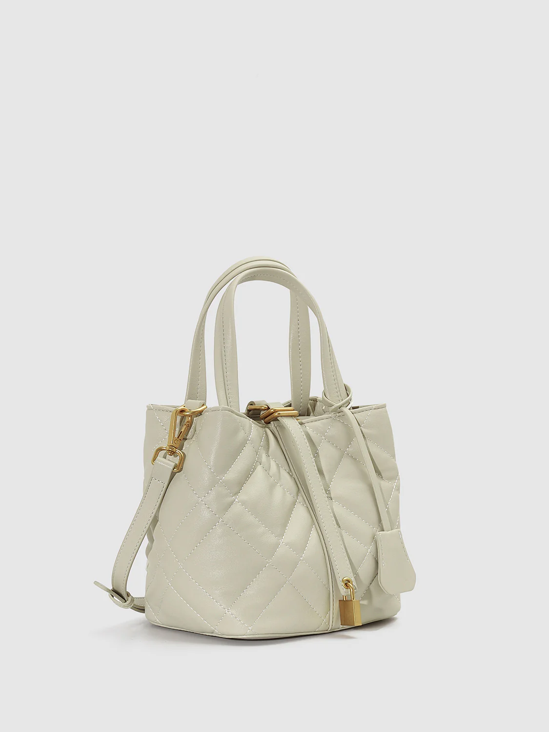 19925-diamond-handle-shoulder-bags-3.webp Diamond Handle Shoulder Bags