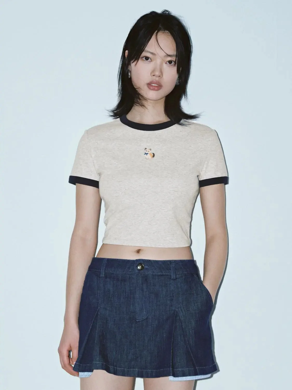 Contrast Trim Cropped Cotton Tee With Blue Trim T-Shirts