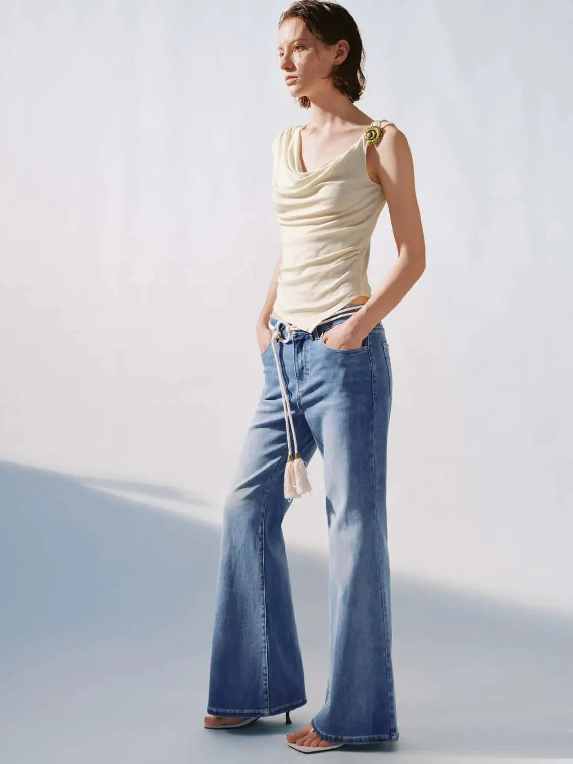 19970-lyocell-wool-blend-cowl-neck-ruched-tank-top-7.webp Lyocell Wool Blend Cowl Neck Ruched Tank Top