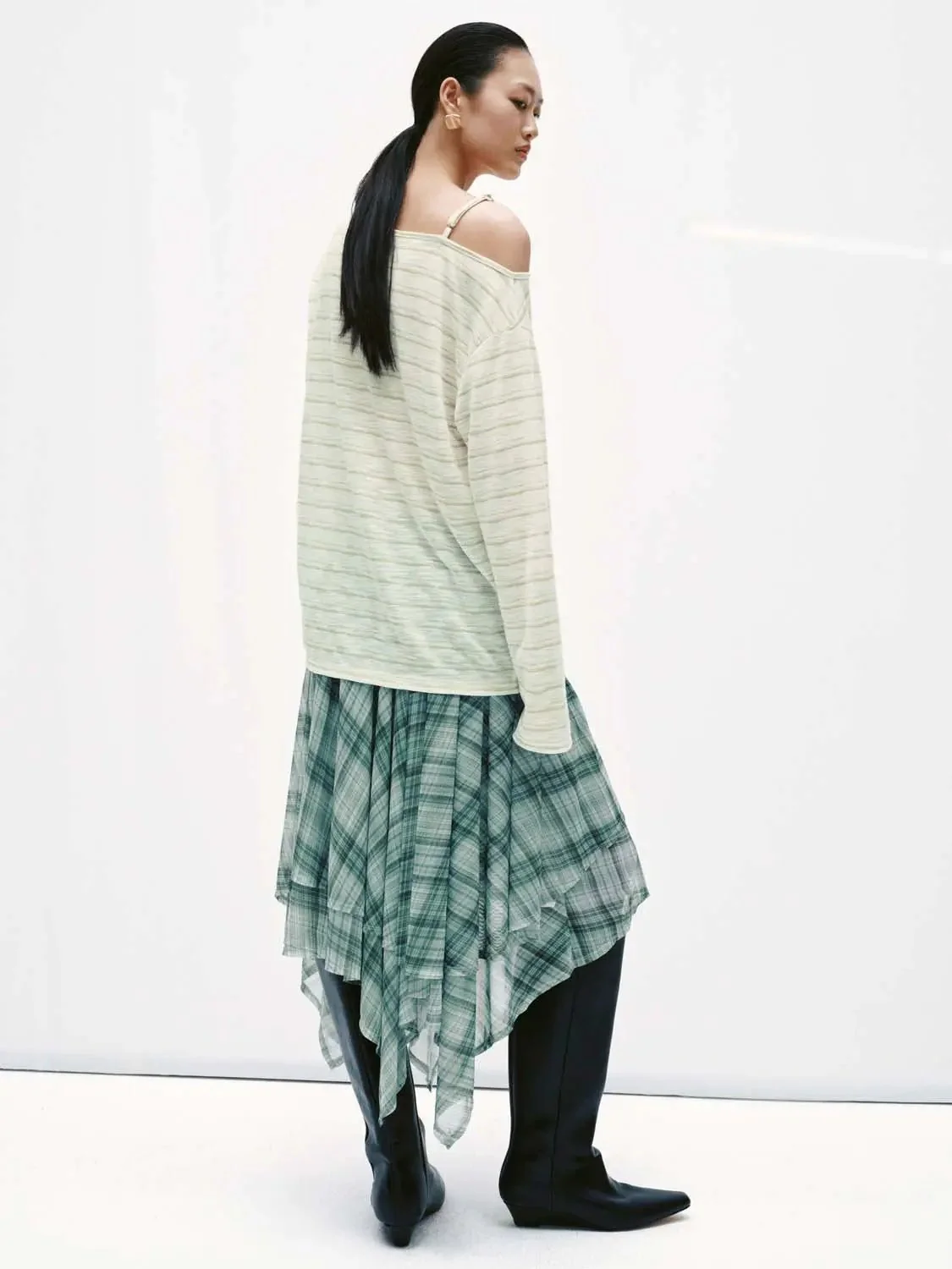 19987-asymmetric-check-stretch-fabric-a-line-midi-skirt-5.webp Asymmetric Check Stretch Fabric A Line Midi Skirt