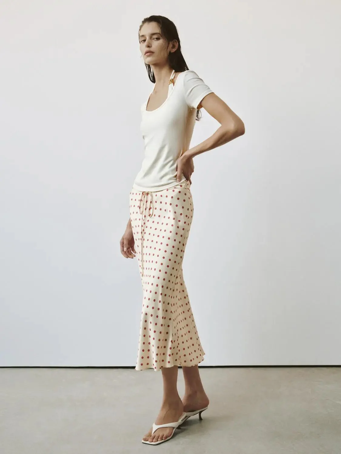 20000-polka-dotted-drawstring-fishtail-maxi-skirts-7.webp Polka Dotted Drawstring Fishtail Maxi Skirts