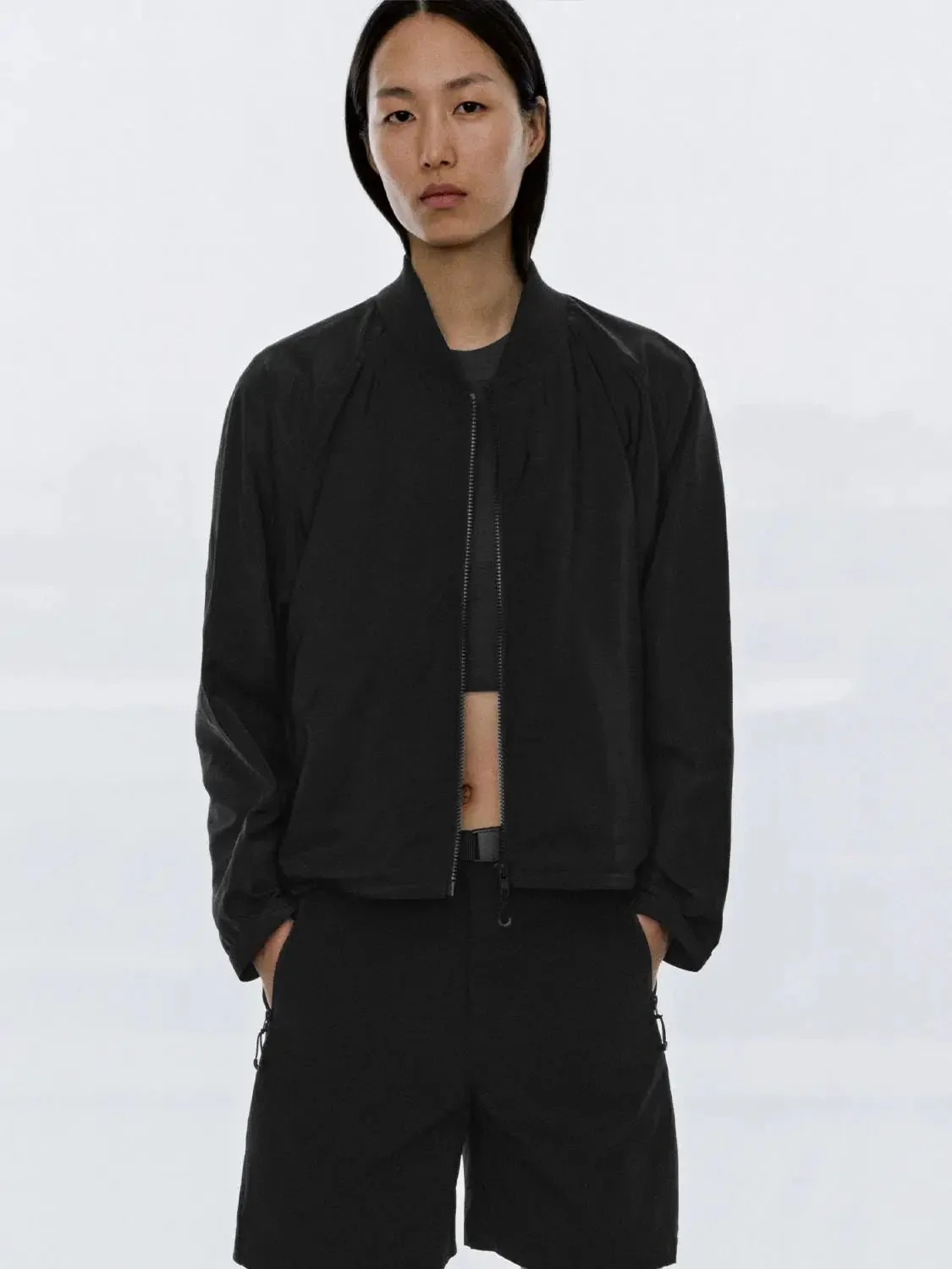 20030-v-neck-collarless-zip-up-jackets-1.webp V-Neck Collarless Zip-Up Jackets