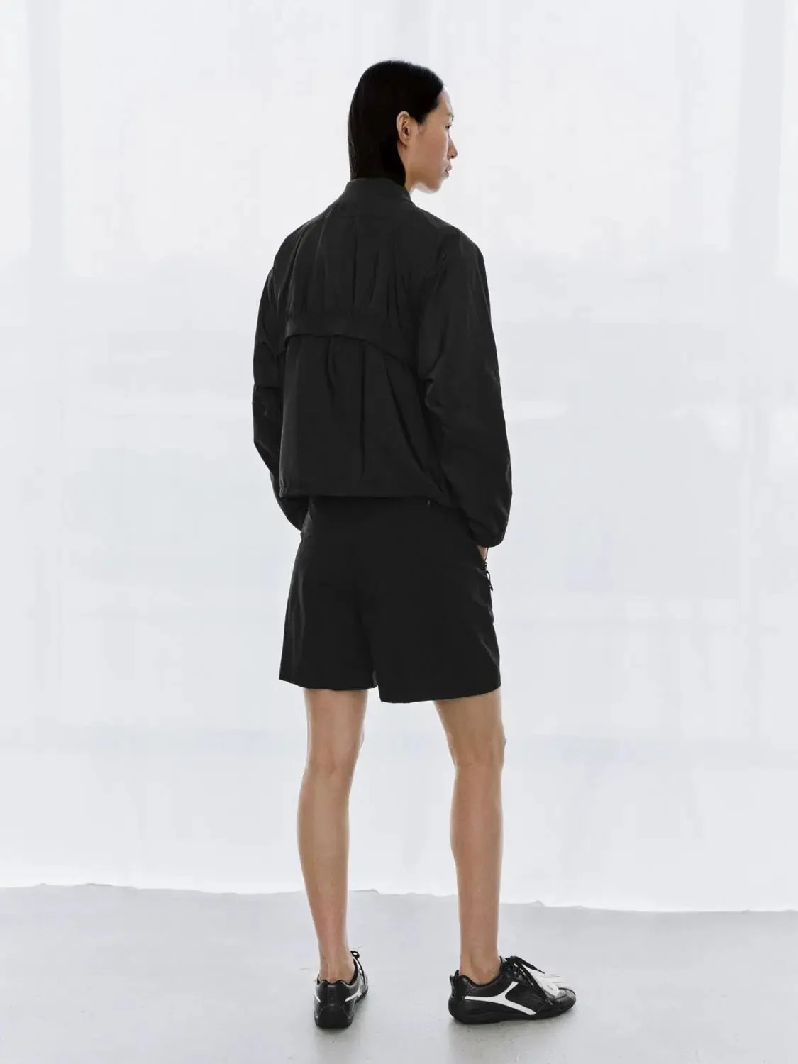 20030-v-neck-collarless-zip-up-jackets-6.webp V-Neck Collarless Zip-Up Jackets