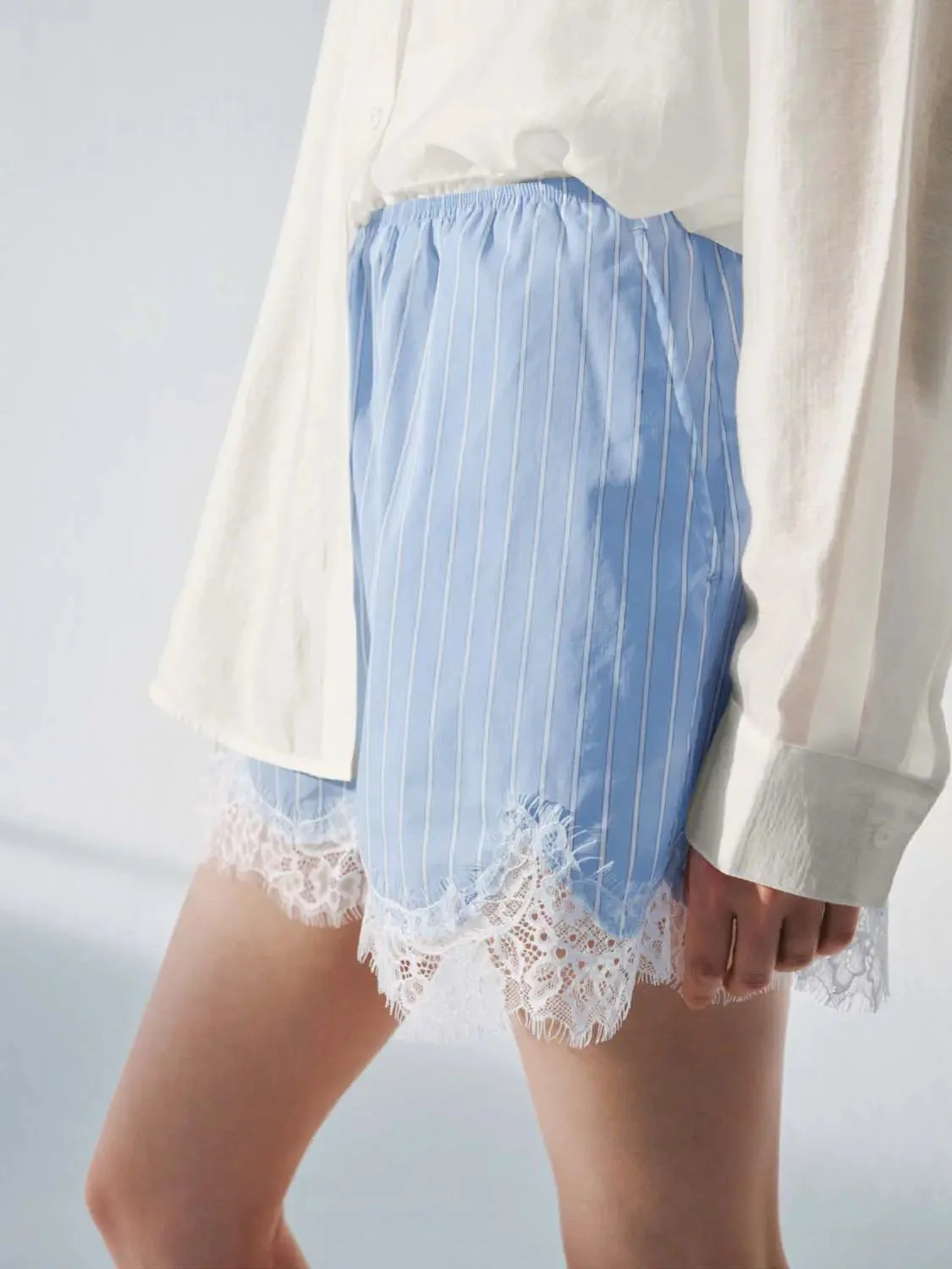 20234-lace-trim-striped-pull-on-shorts-7.webp Lace Trim Striped Pull On Shorts