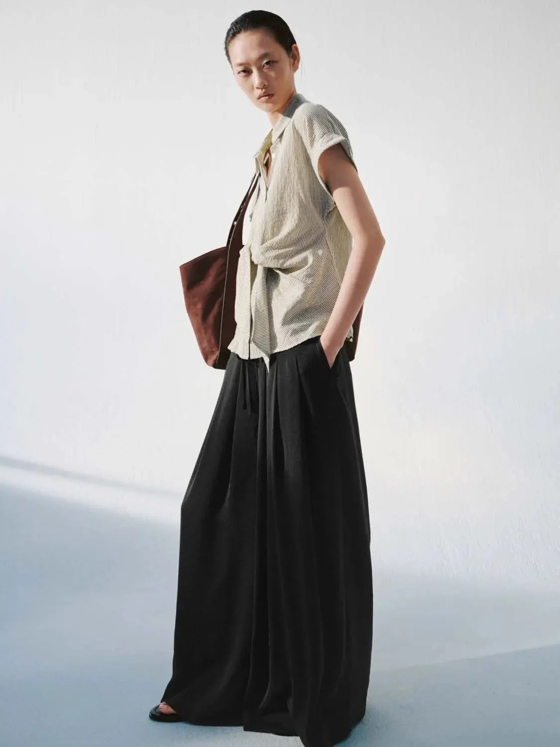 20262-string-belt-pleated-wide-leg-pants-13.webp String Belt Pleated Wide Leg Pants