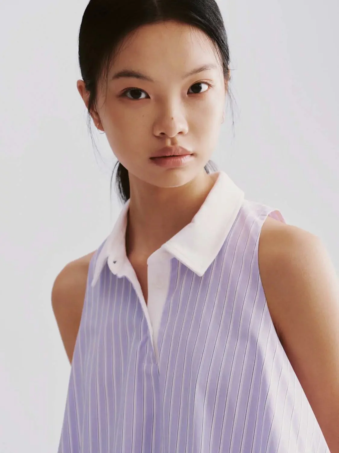 20309-striped-sleeveless-balloon-hem-shirt-3.webp Striped Sleeveless Balloon Hem Shirt